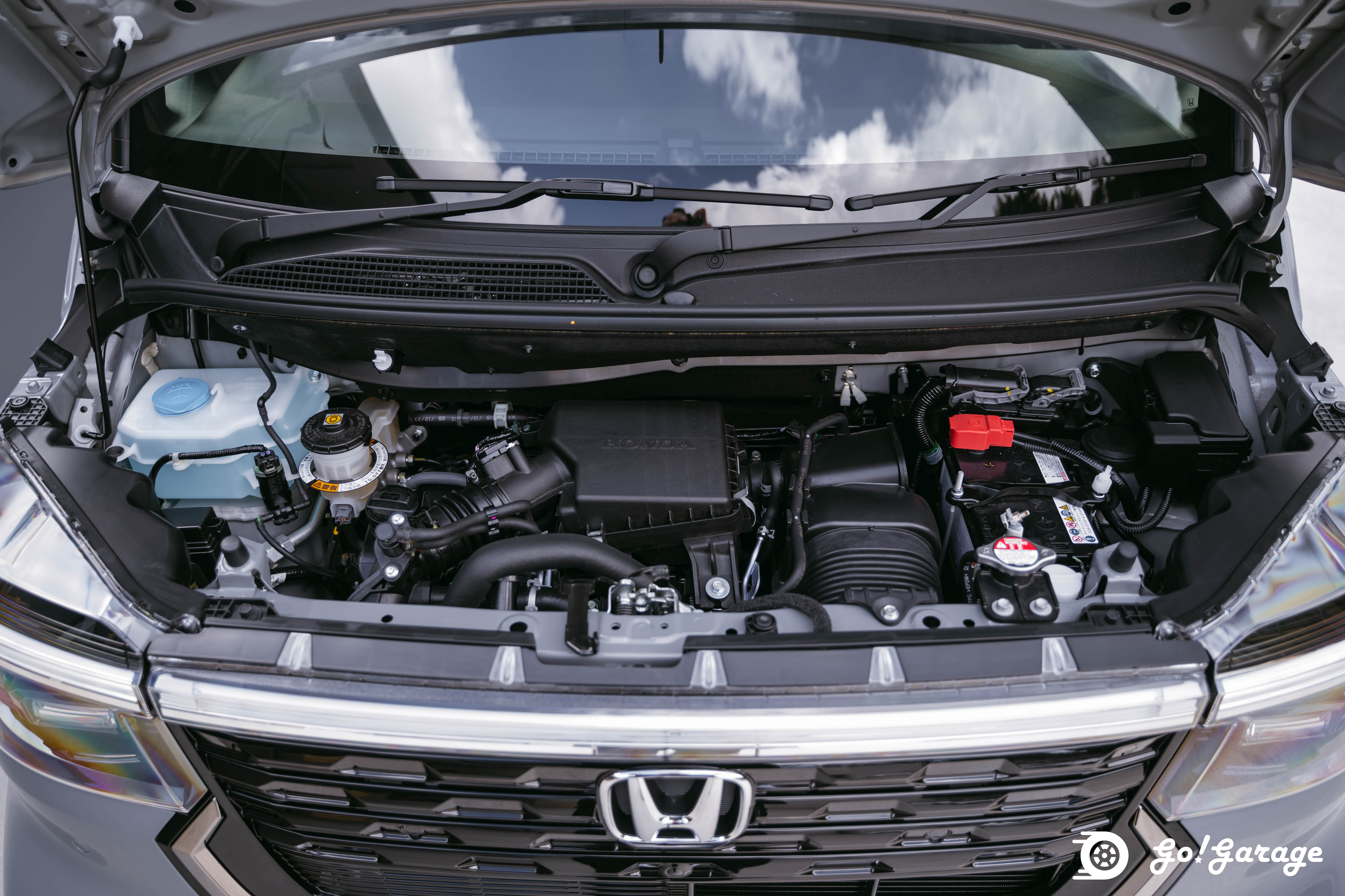 Brand new 2024 Honda NBox Custom Turbo 4WD
