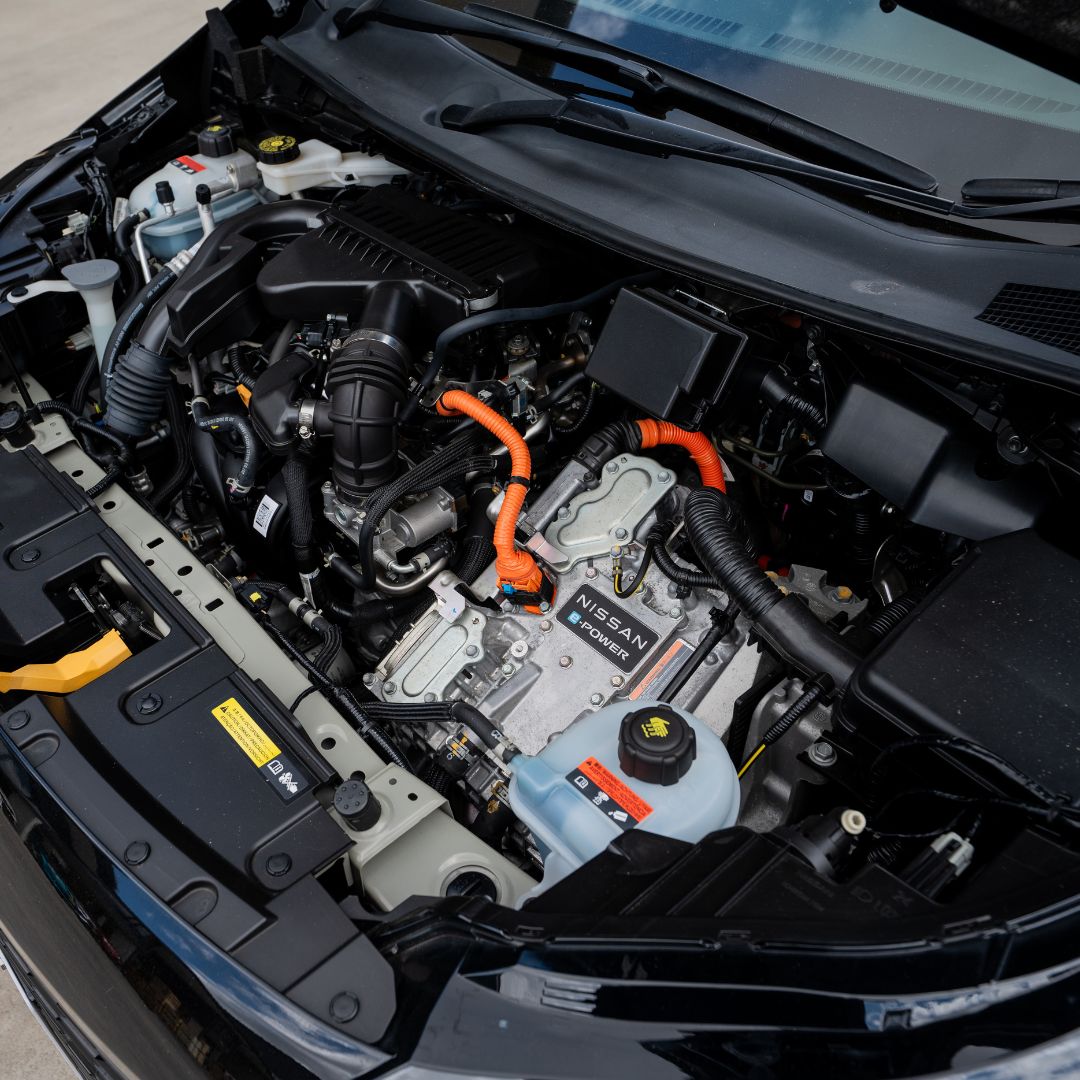 2022 Nissan Aura G Four Leather Edition 4WD