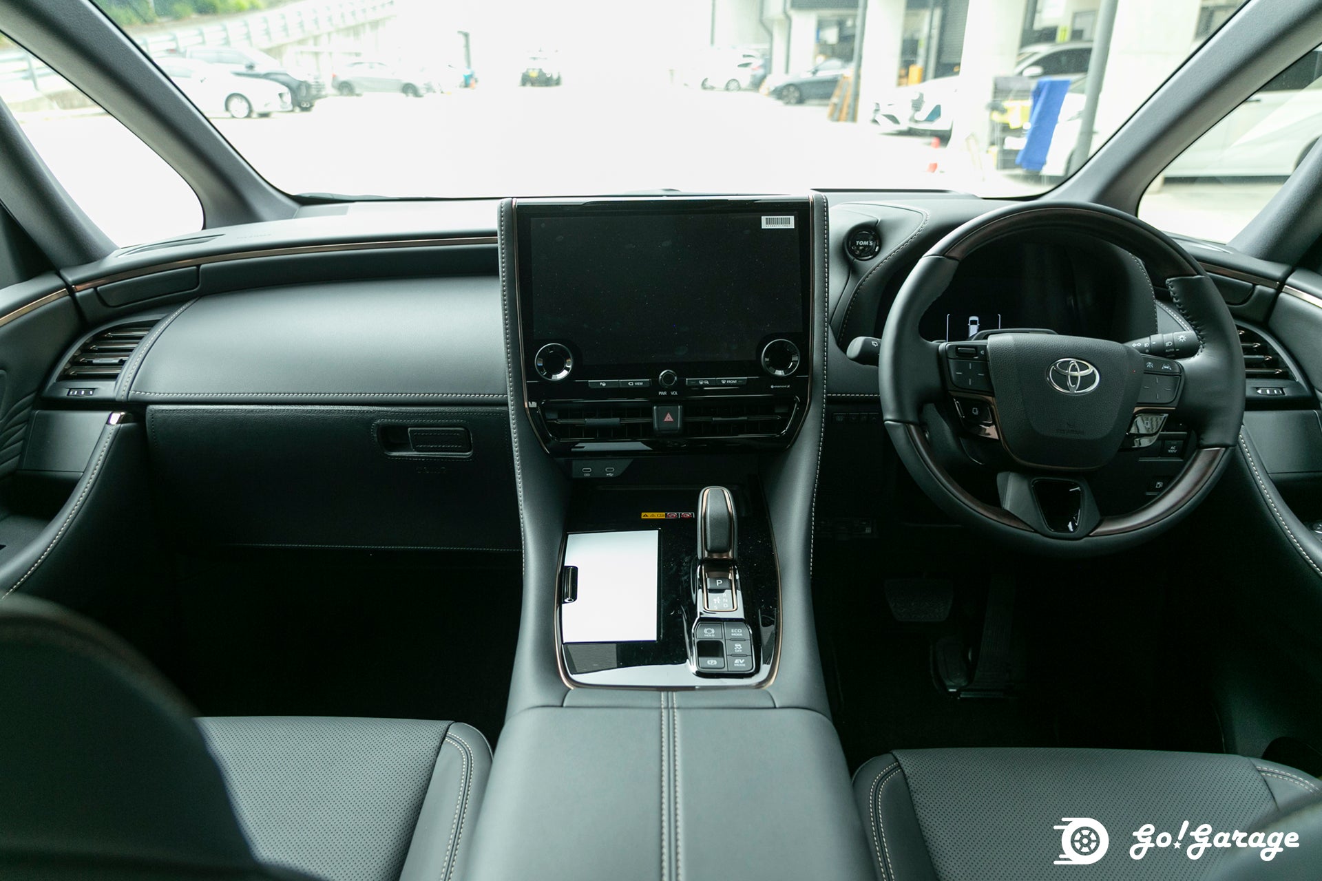 2024 Toyota Alphard Hybrid TOM'S Edition