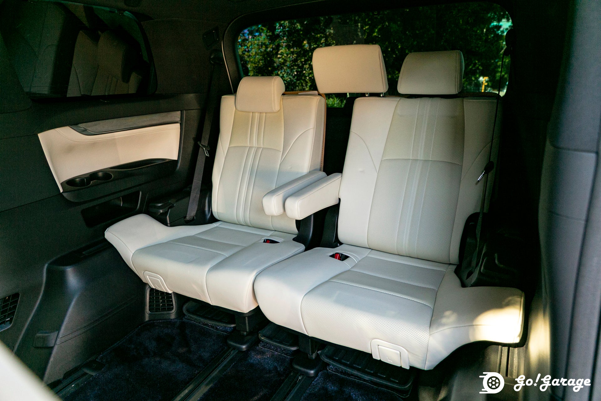 2018 Toyota Alphard Hybrid Executive Lounge S