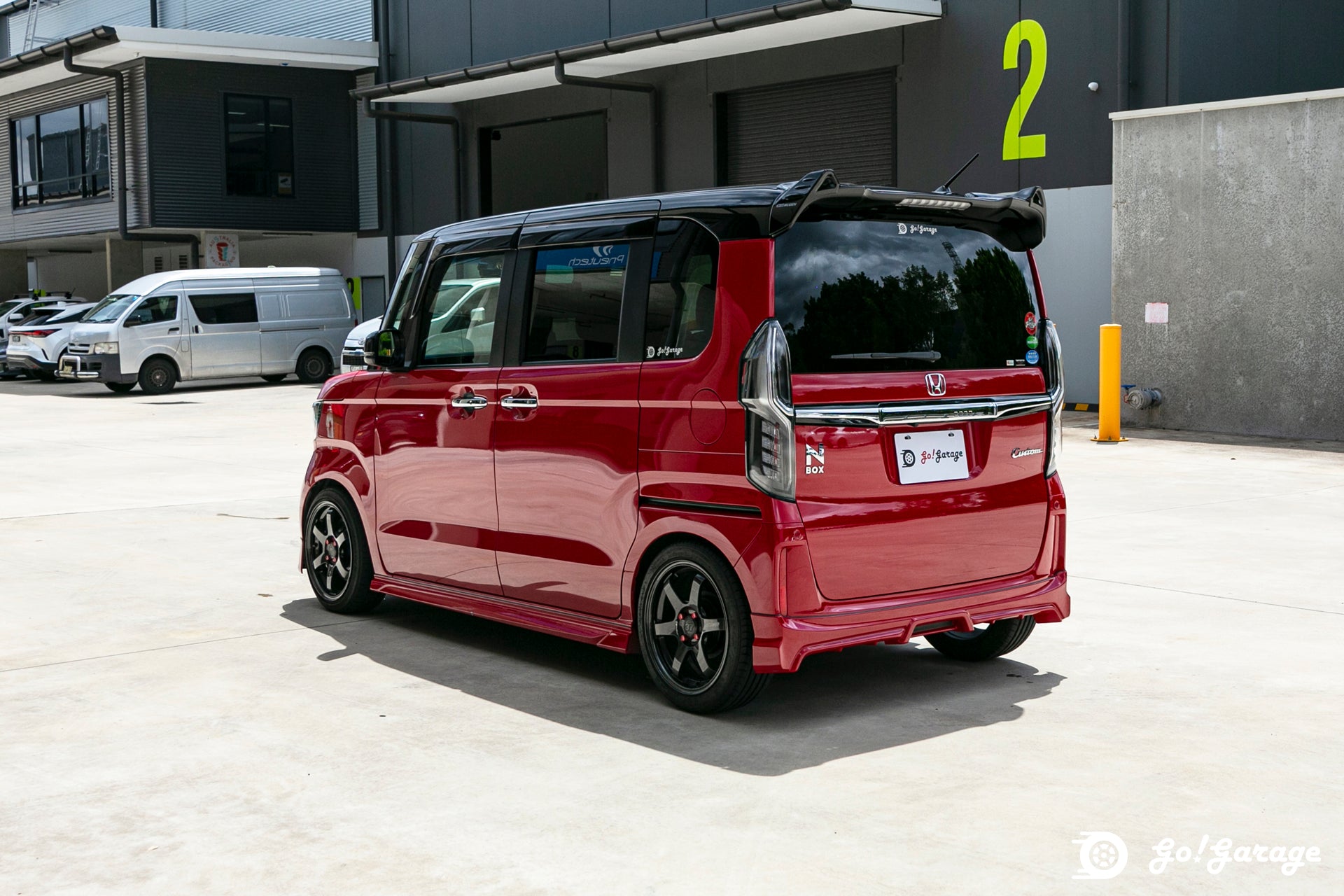 2018 Honda N-BOX Custom