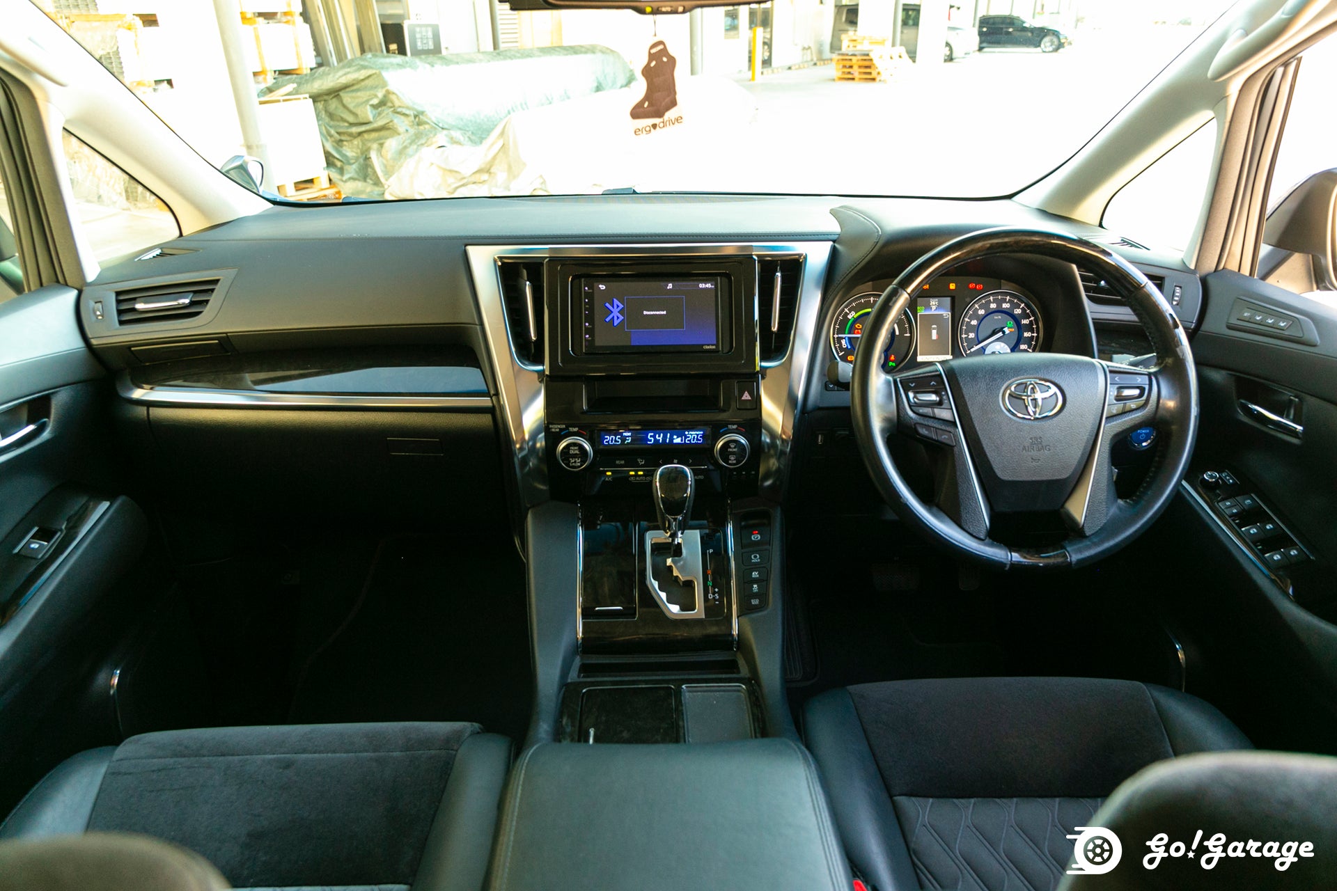 2015 Toyota Vellfire Hybrid ZR 4WD