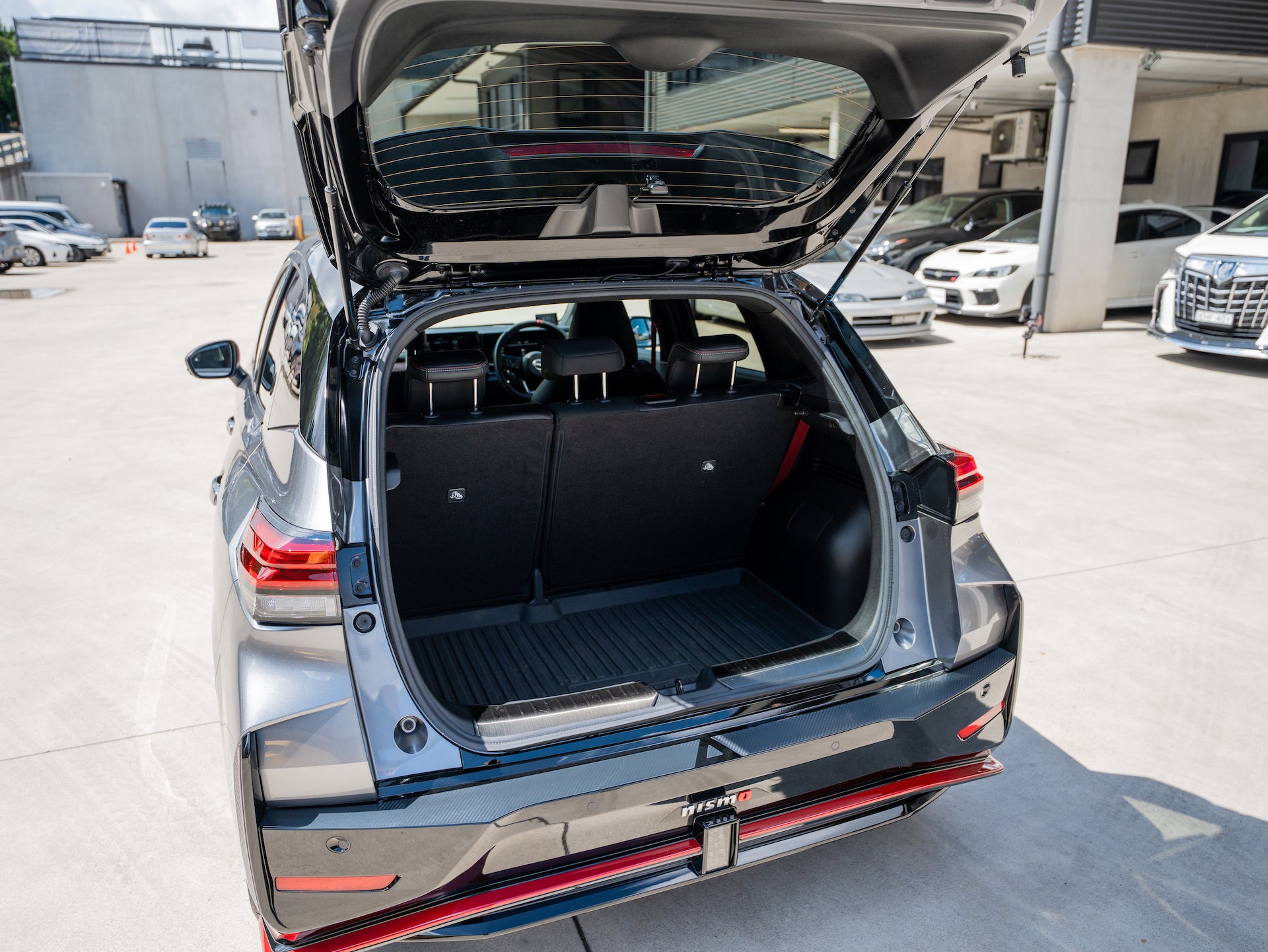 2023 Nissan Aura E-Power Nismo