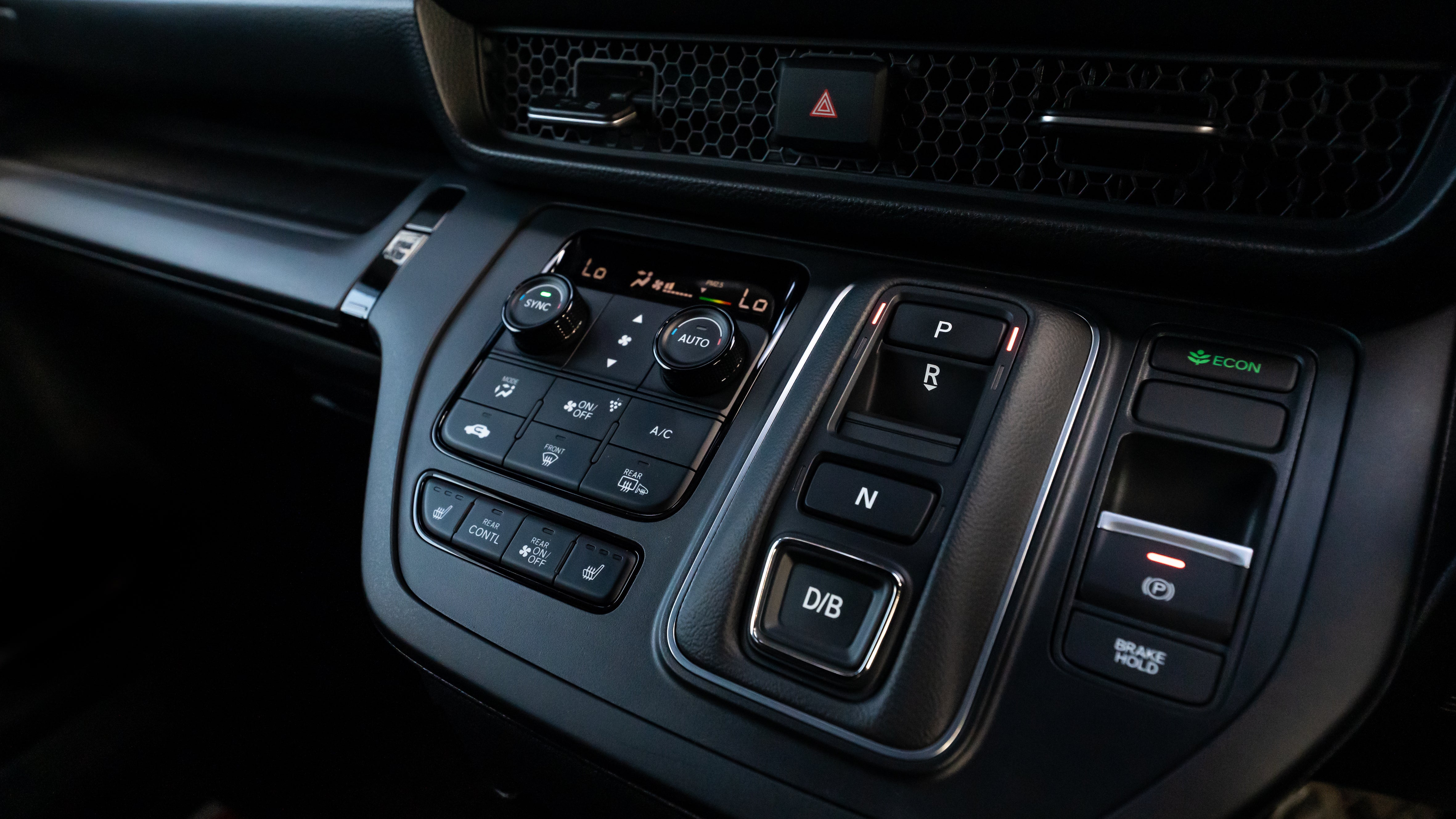 2025 Honda Stepwgn SpadaEHEV Premium Line