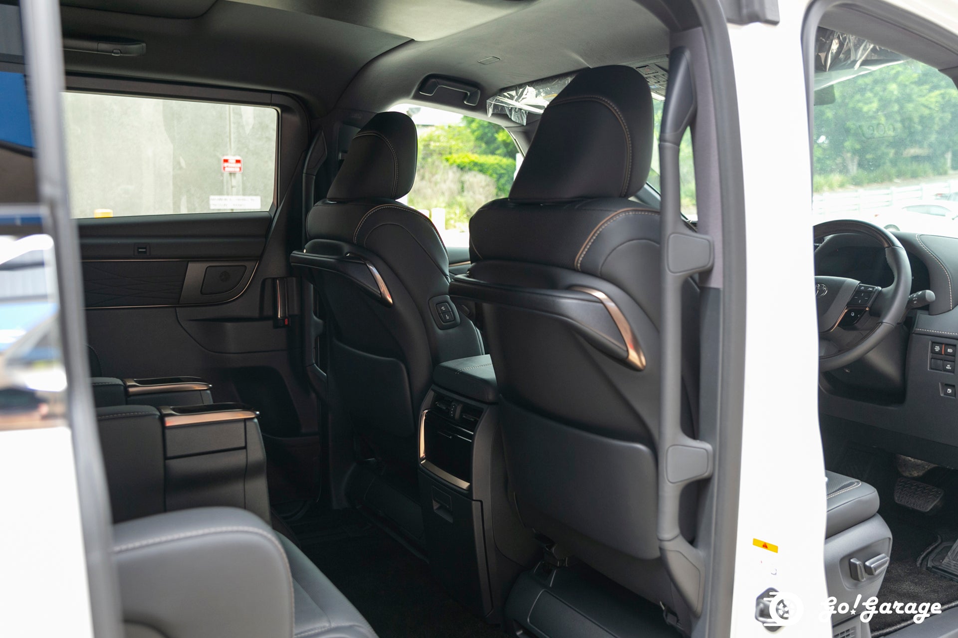 2024 Toyota Alphard Hybrid TOM'S Edition