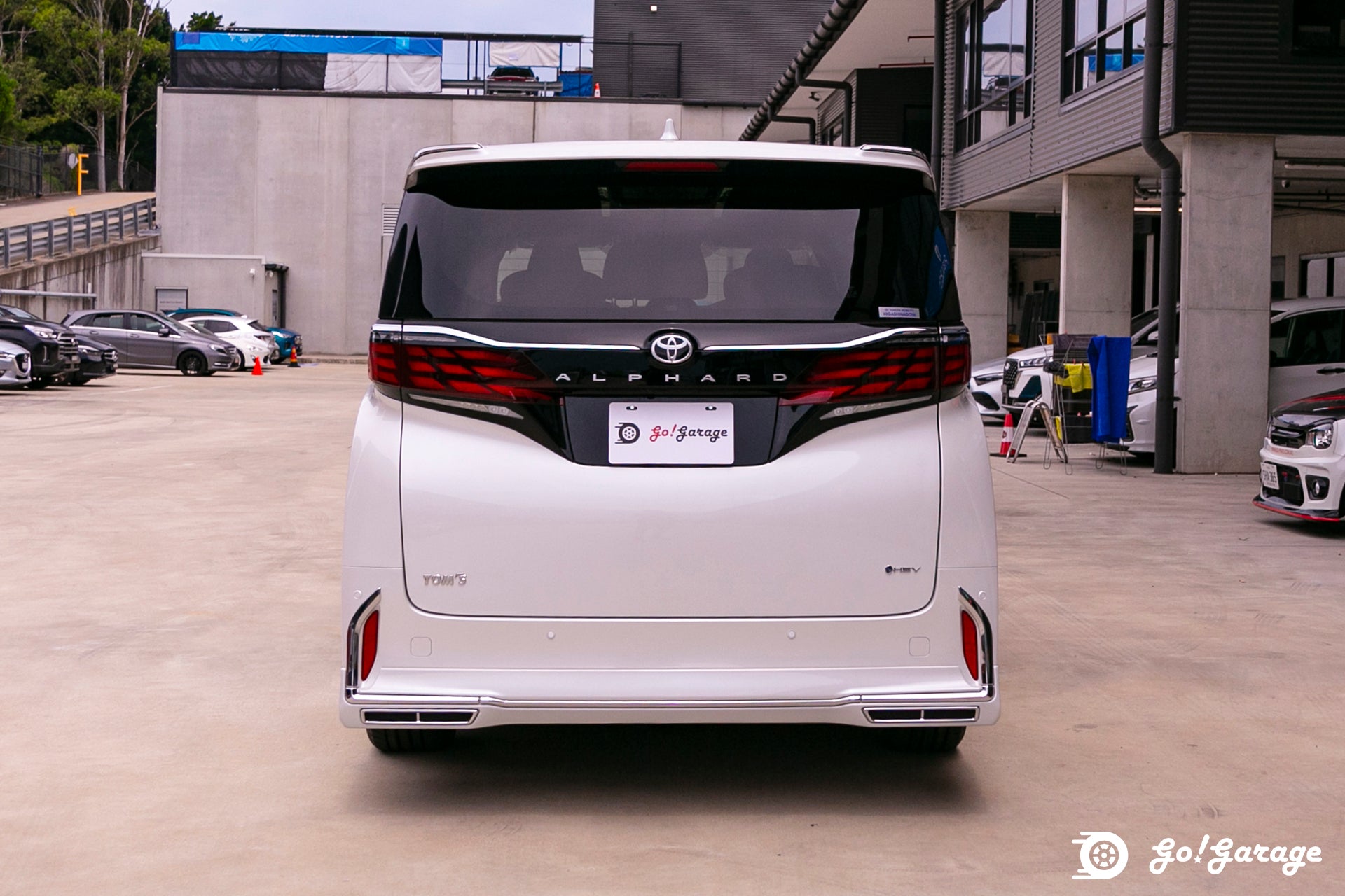 2024 Toyota Alphard Hybrid TOM'S Edition