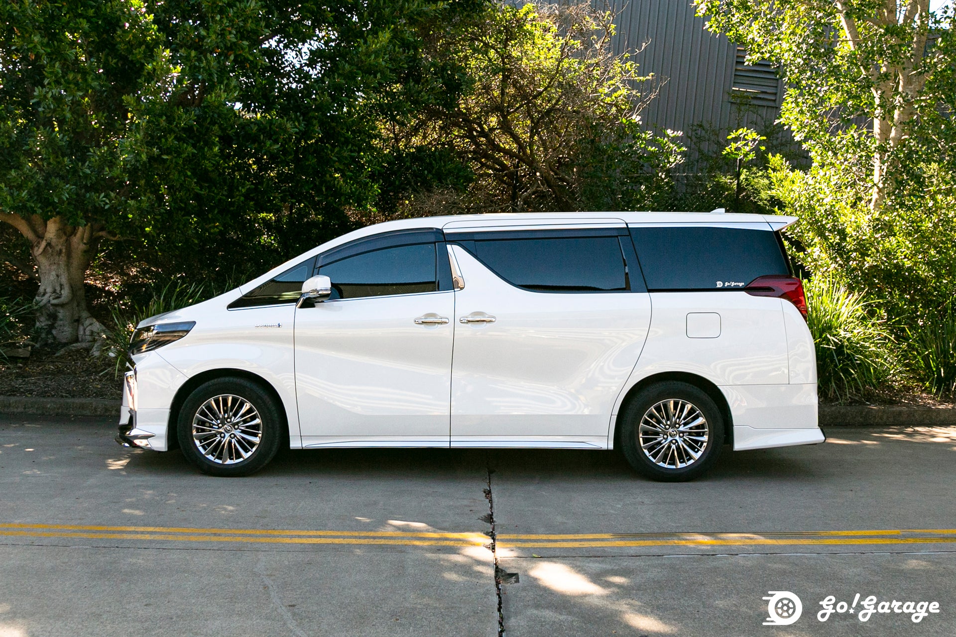 2018 Toyota Alphard Hybrid Executive Lounge S
