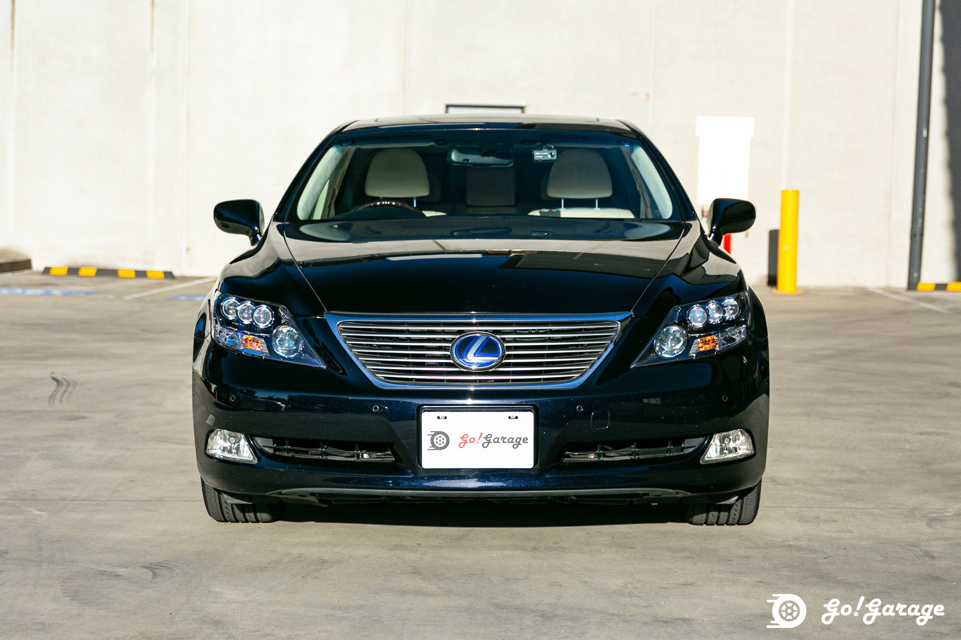 2007 Black LS600H I Package