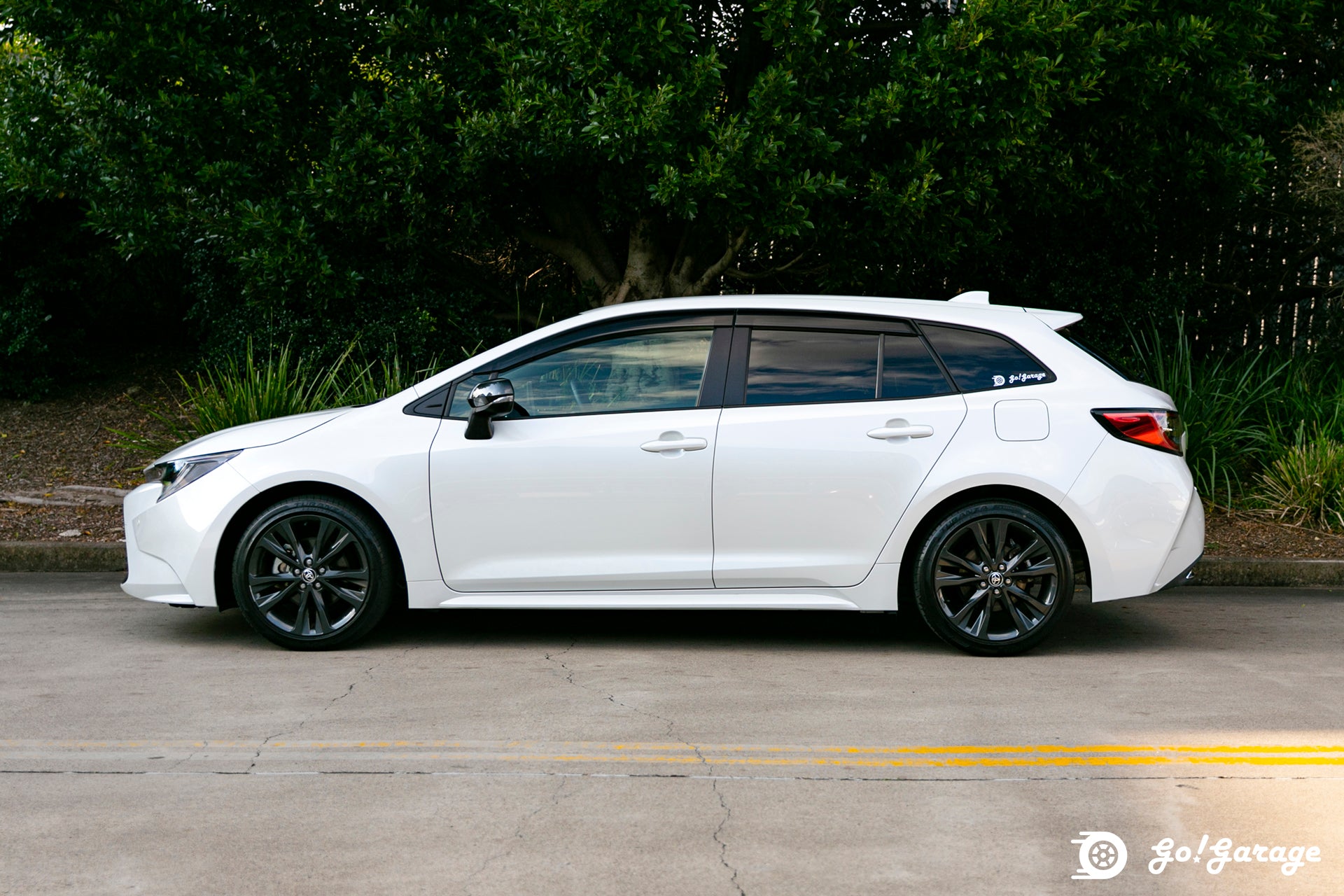 2022 Toyota Corolla Touring Hybrid WxB