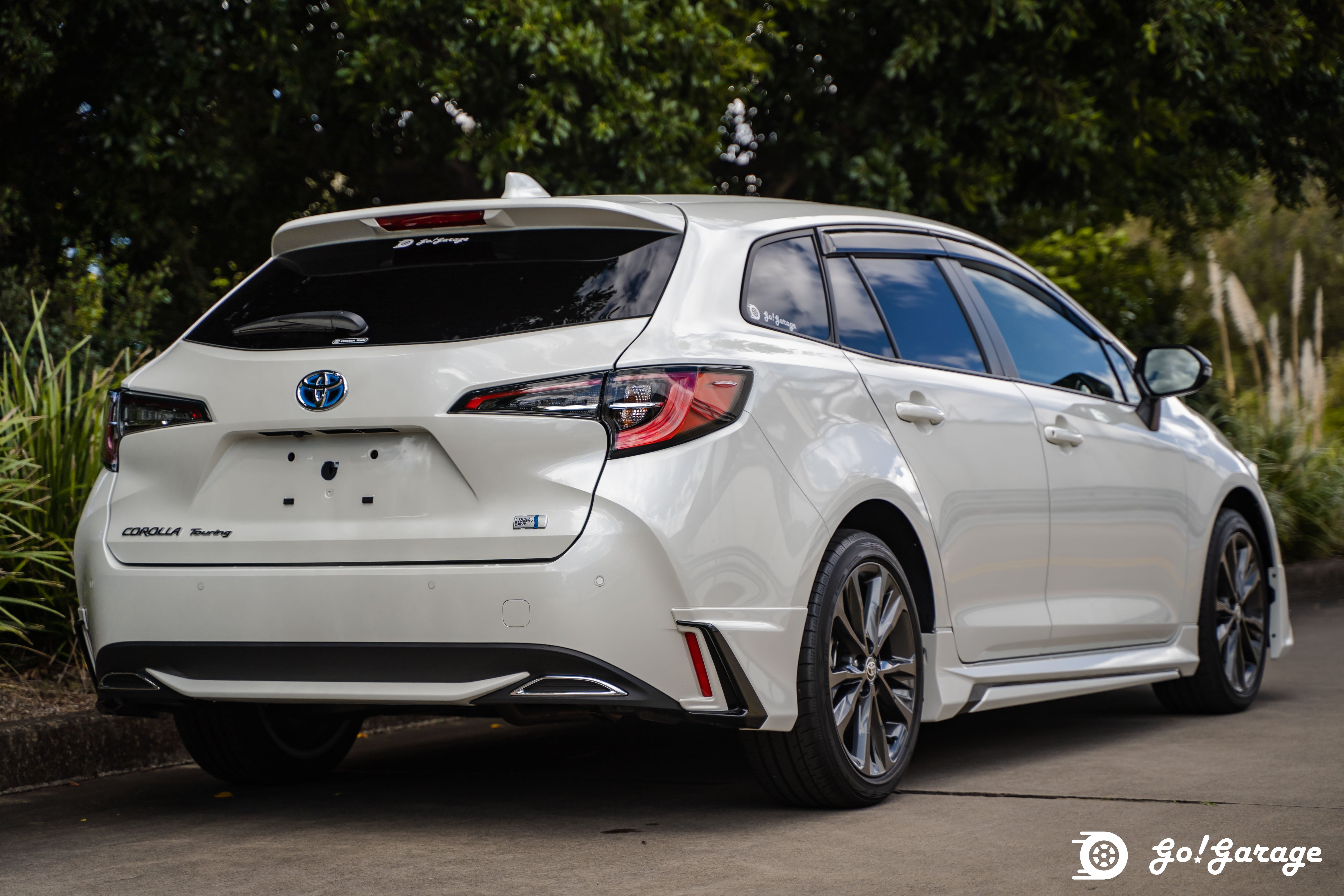 2021 Toyota Corolla Touring Hybrid