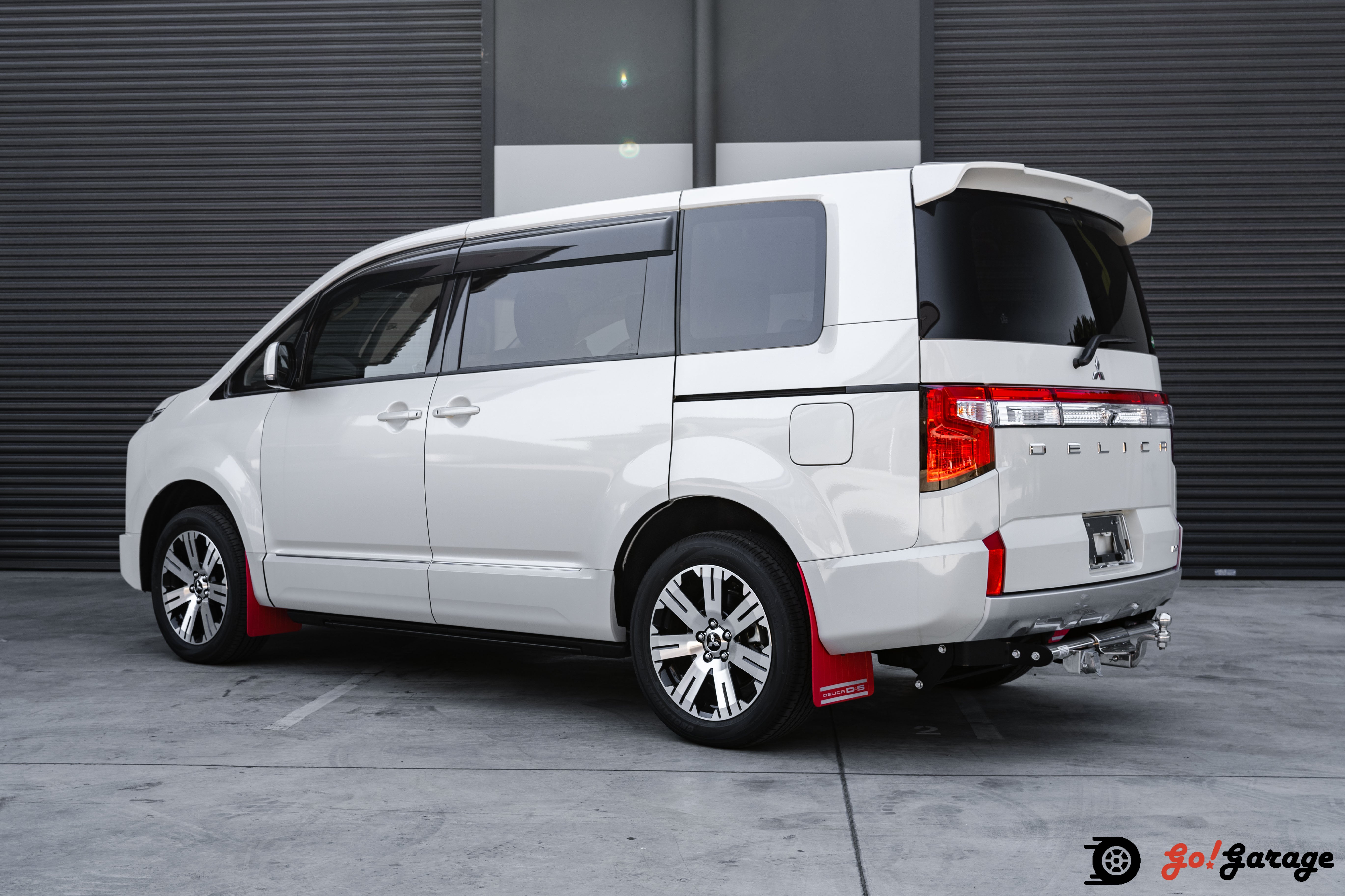 2020 Mitsubishi Delica D5 P package