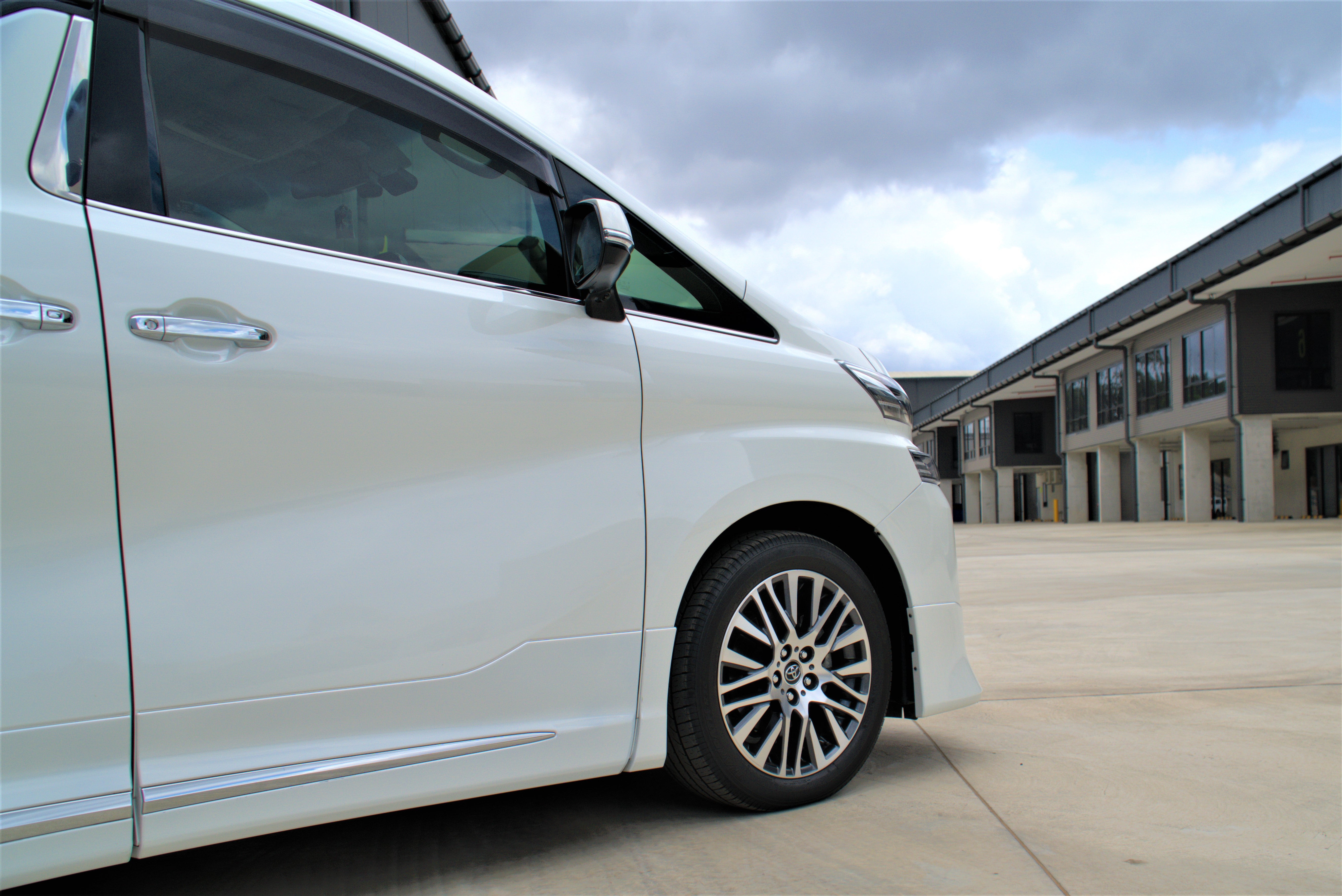 2016 Toyota Vellfire