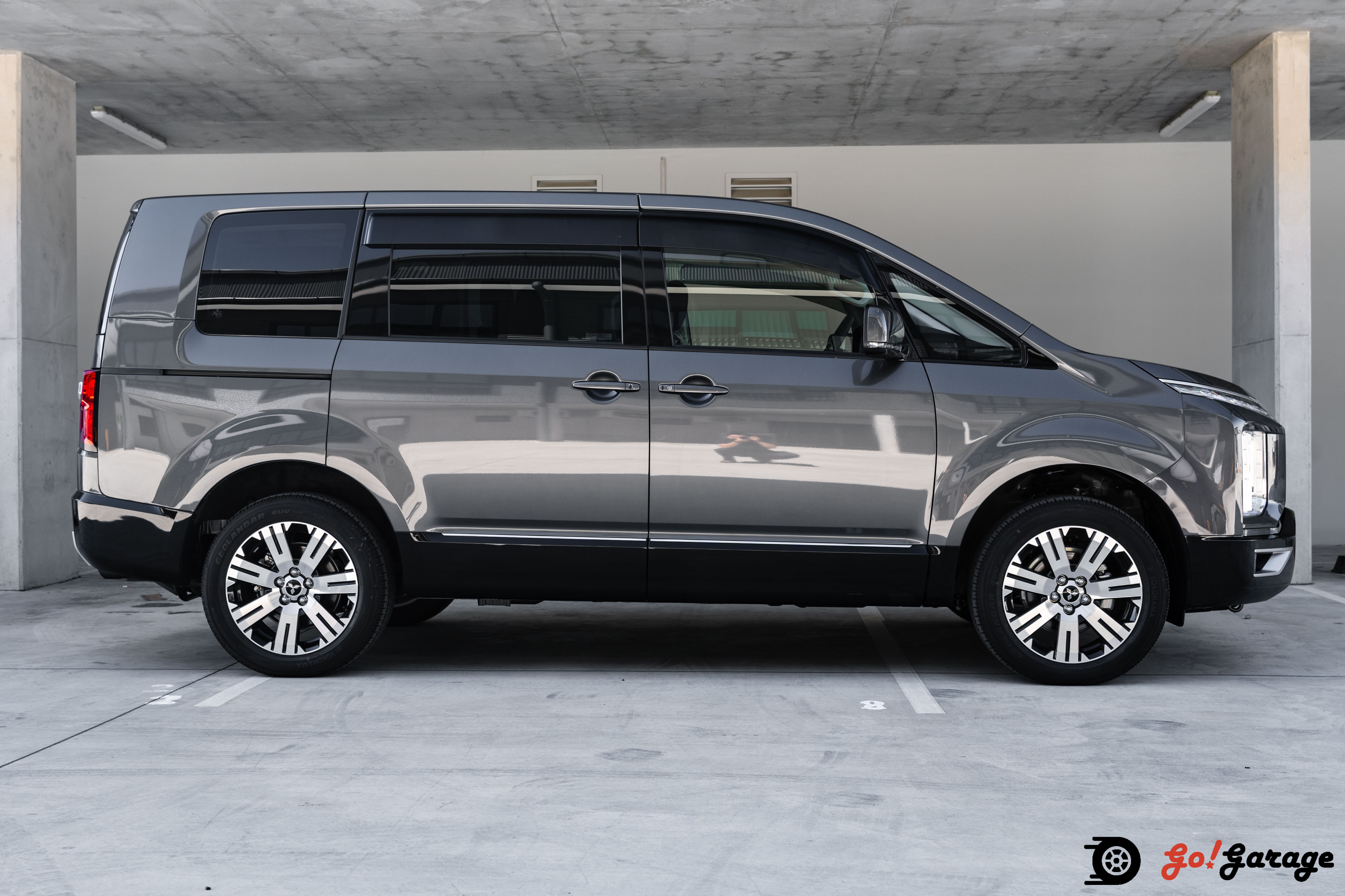 2020 Mitsubishi Delica D5 P package