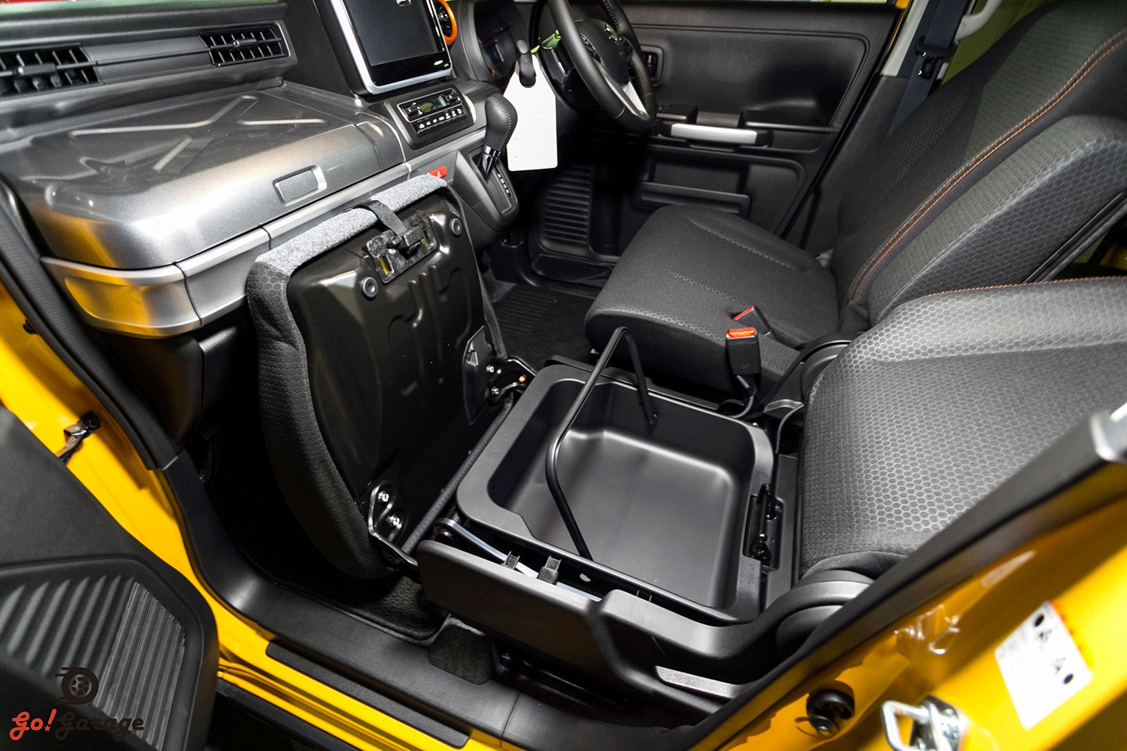 2019 Suzuki Spacia Gear HYBRID XZ Turbo