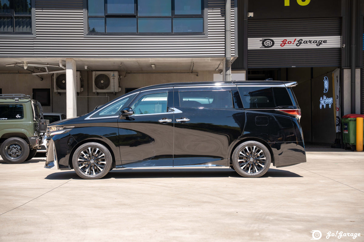 2025 Toyota Vellfire Hybrid Executive Lounge