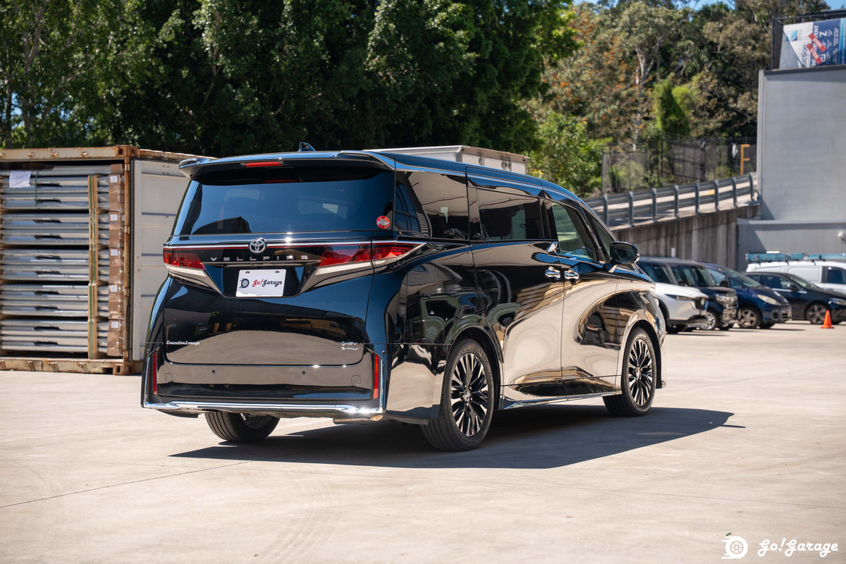 2025 Toyota Vellfire Hybrid Executive Lounge