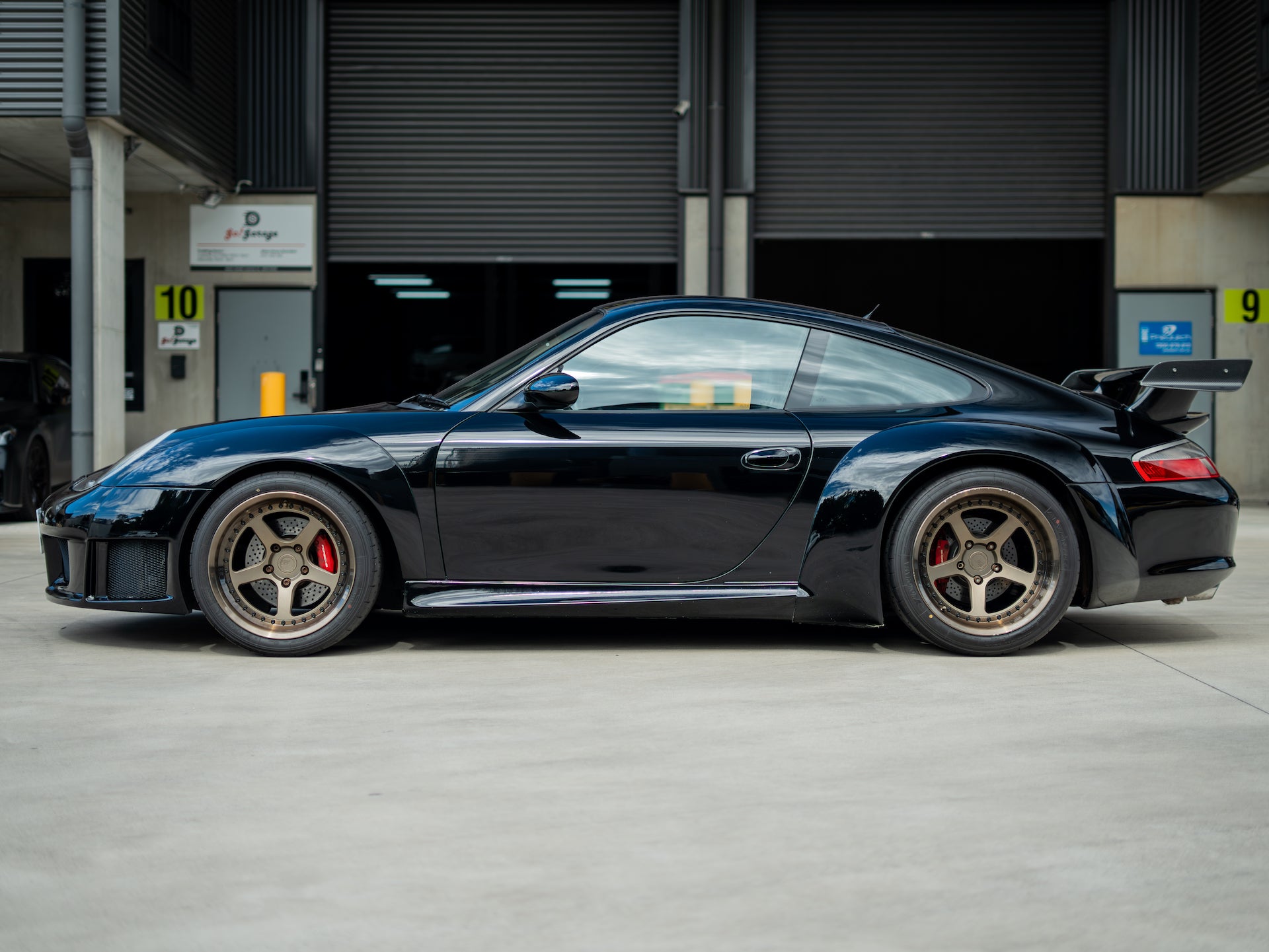 2000 Porsche Carerra 2