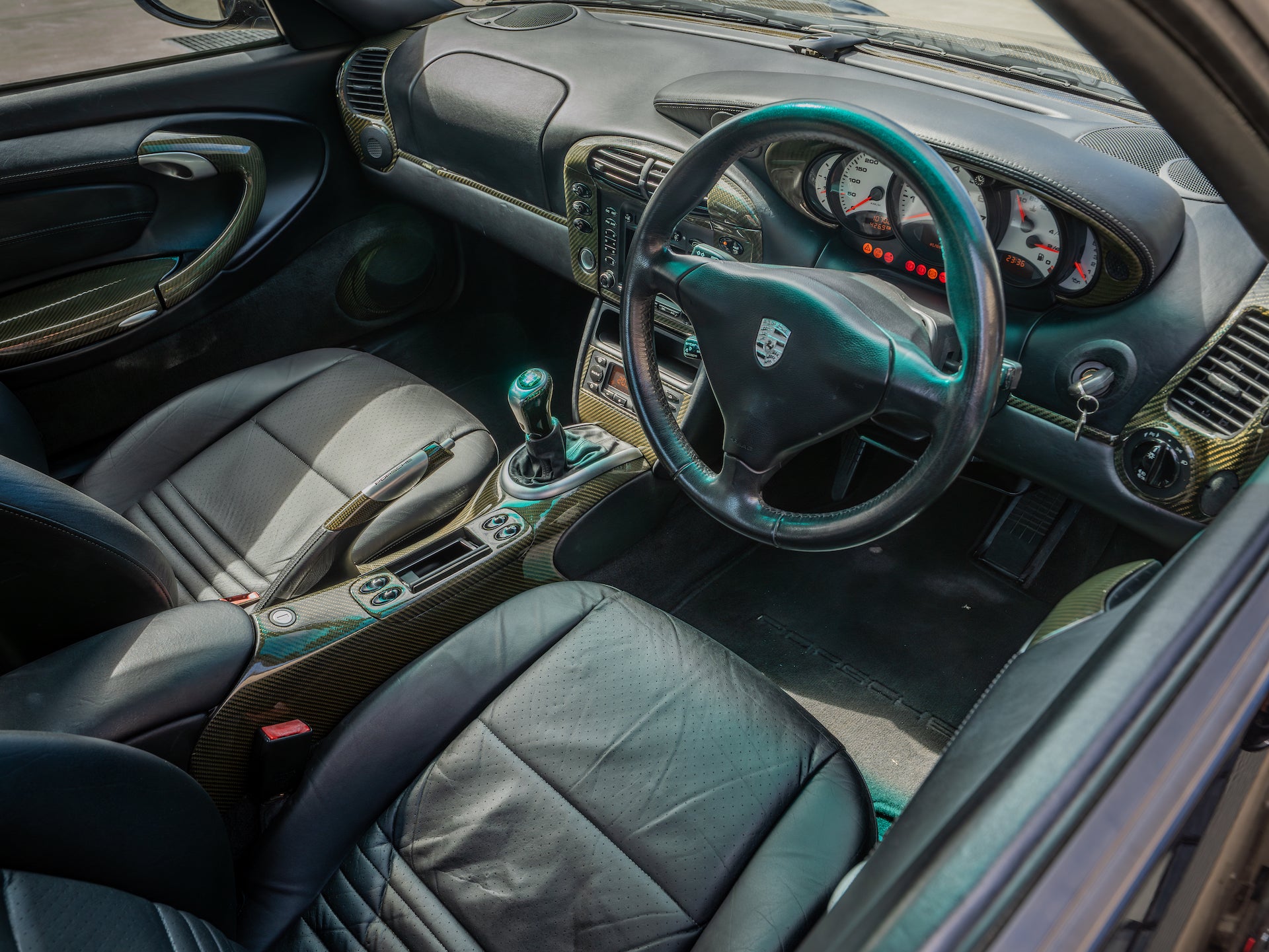 2000 Porsche Carerra 2