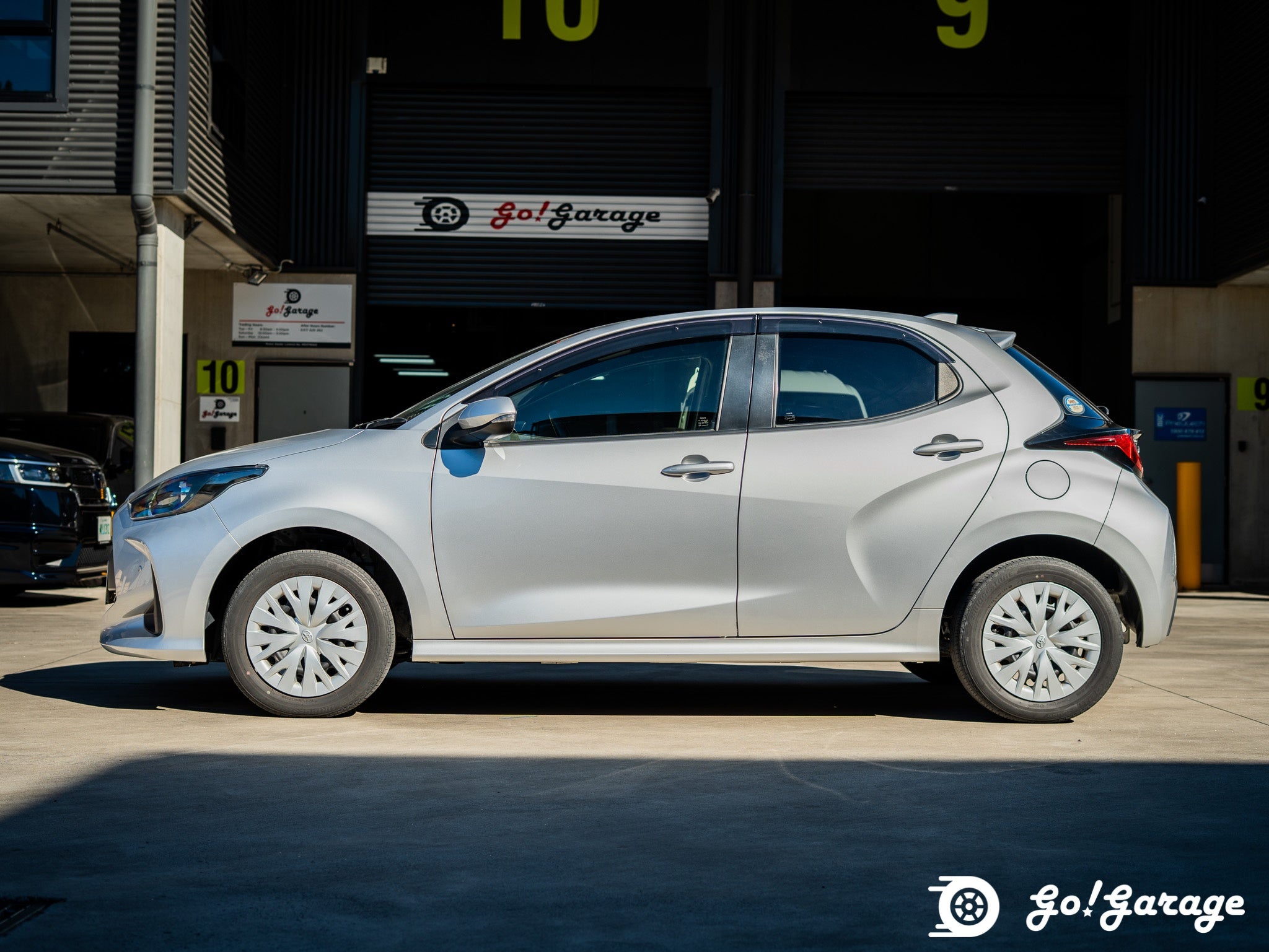 2022 Toyota Yaris Hybrid X 4WD silver