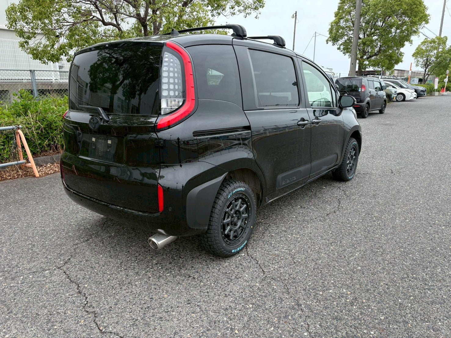 【COMING SOON!!】2024 Toyota Sienta Hybrid Z 4WD