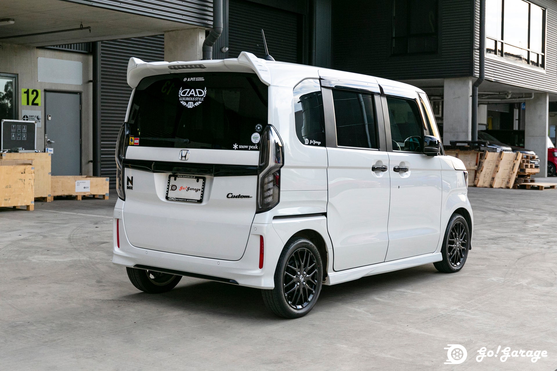2022 Honda NBox Custom L + Black Style