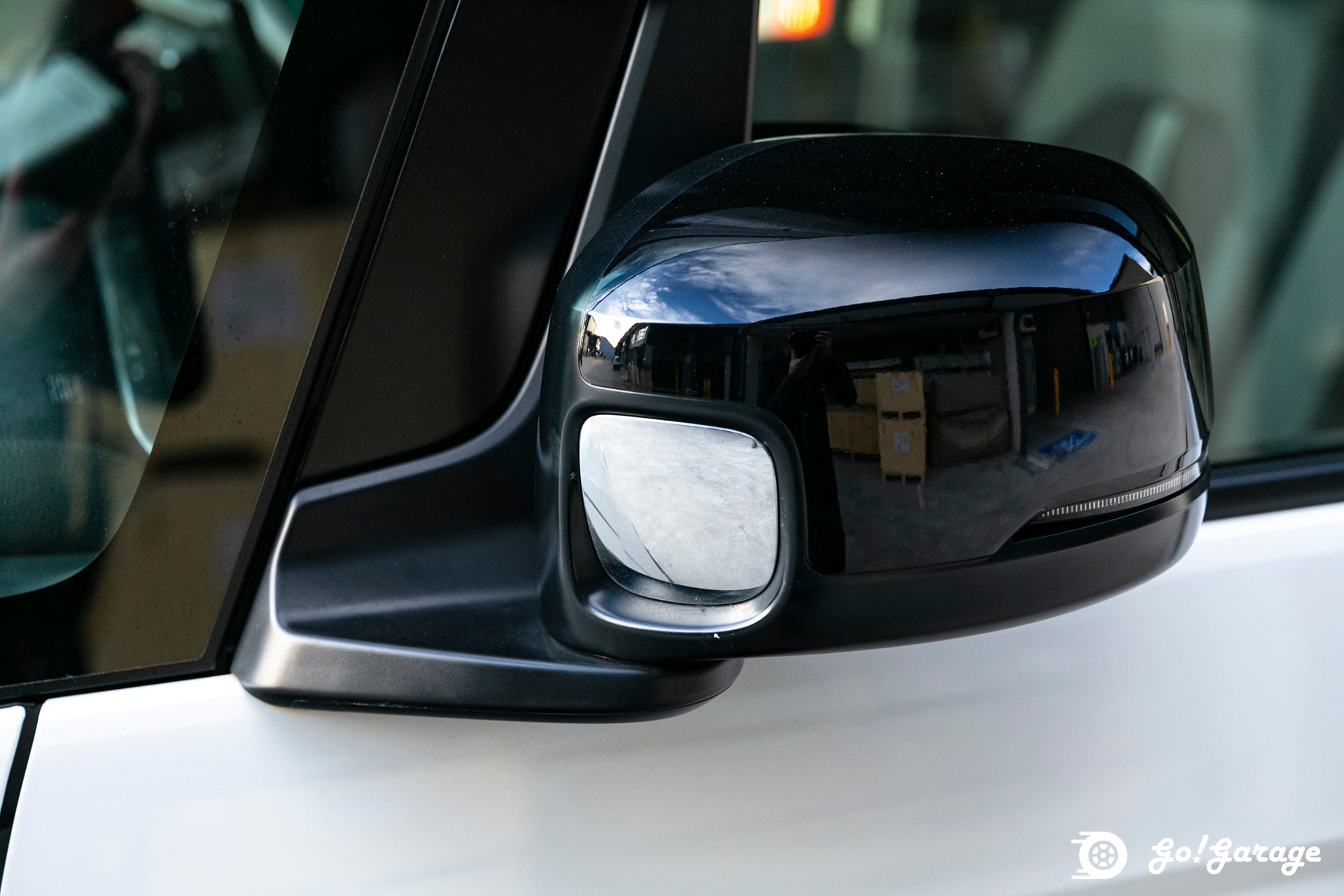 2022 Honda NBox Custom L + Black Style