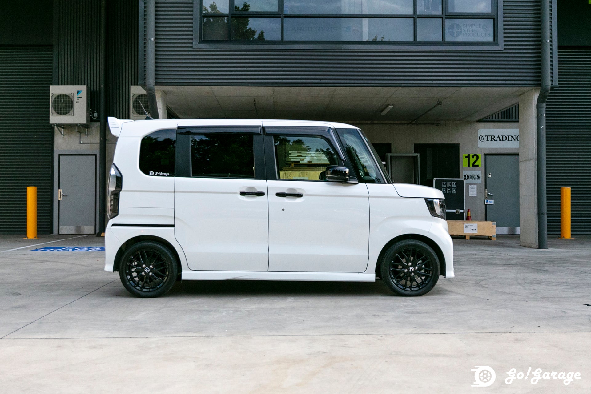 2022 Honda NBox Custom L + Black Style