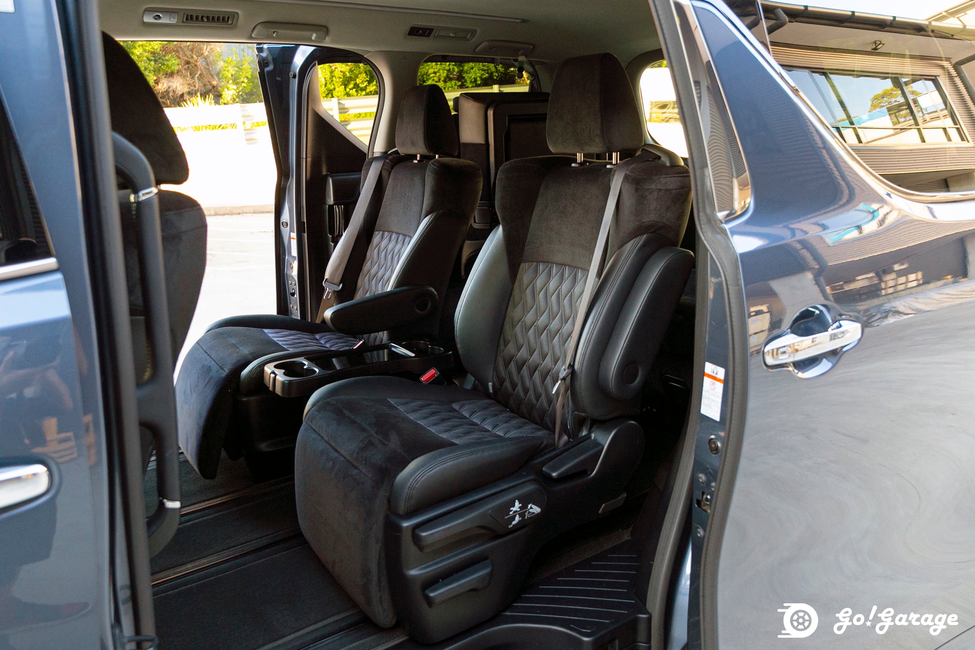 2015 Toyota Vellfire Hybrid ZR 4WD