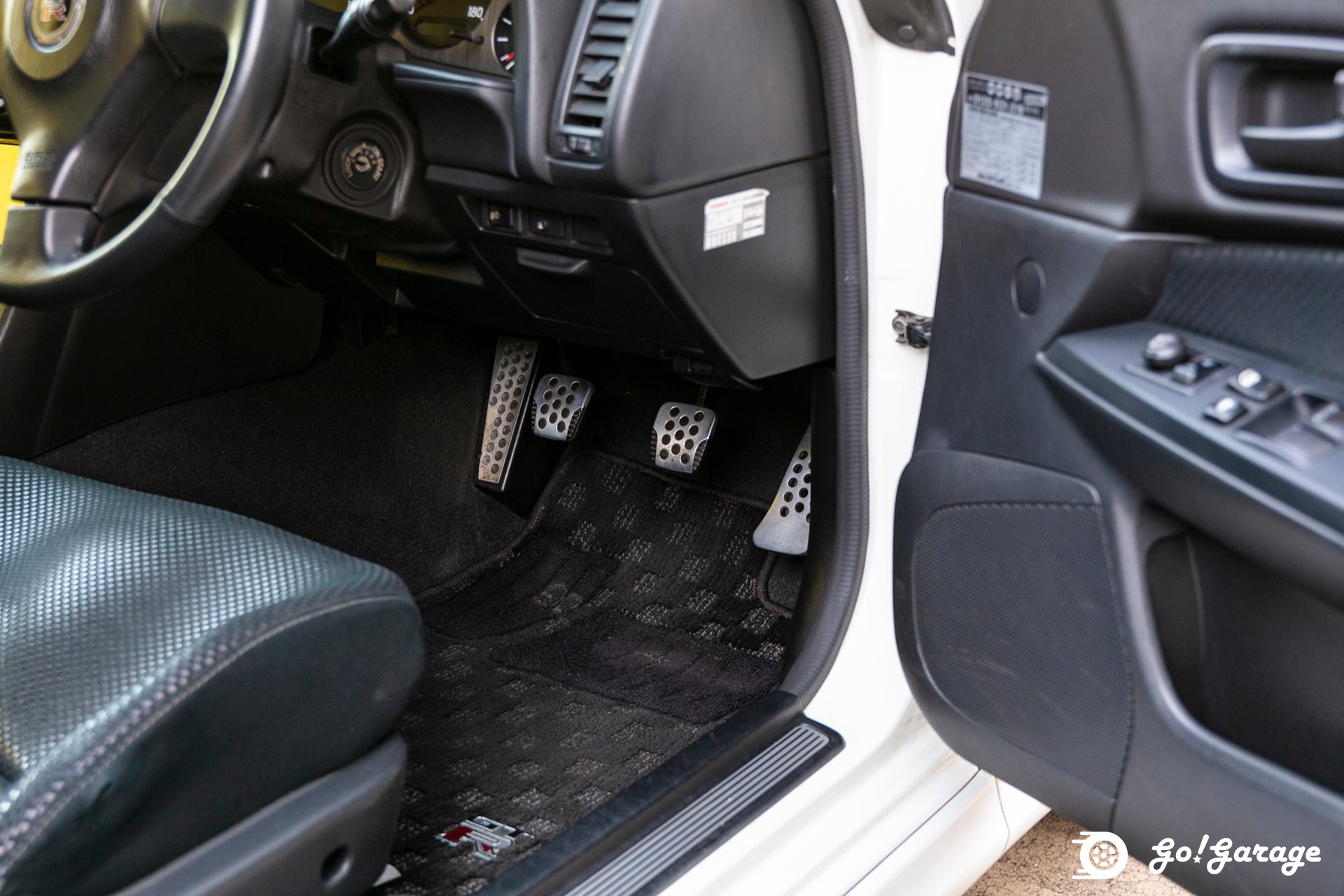 2002 Nissan Skyline GT-R R34 V-Spec II