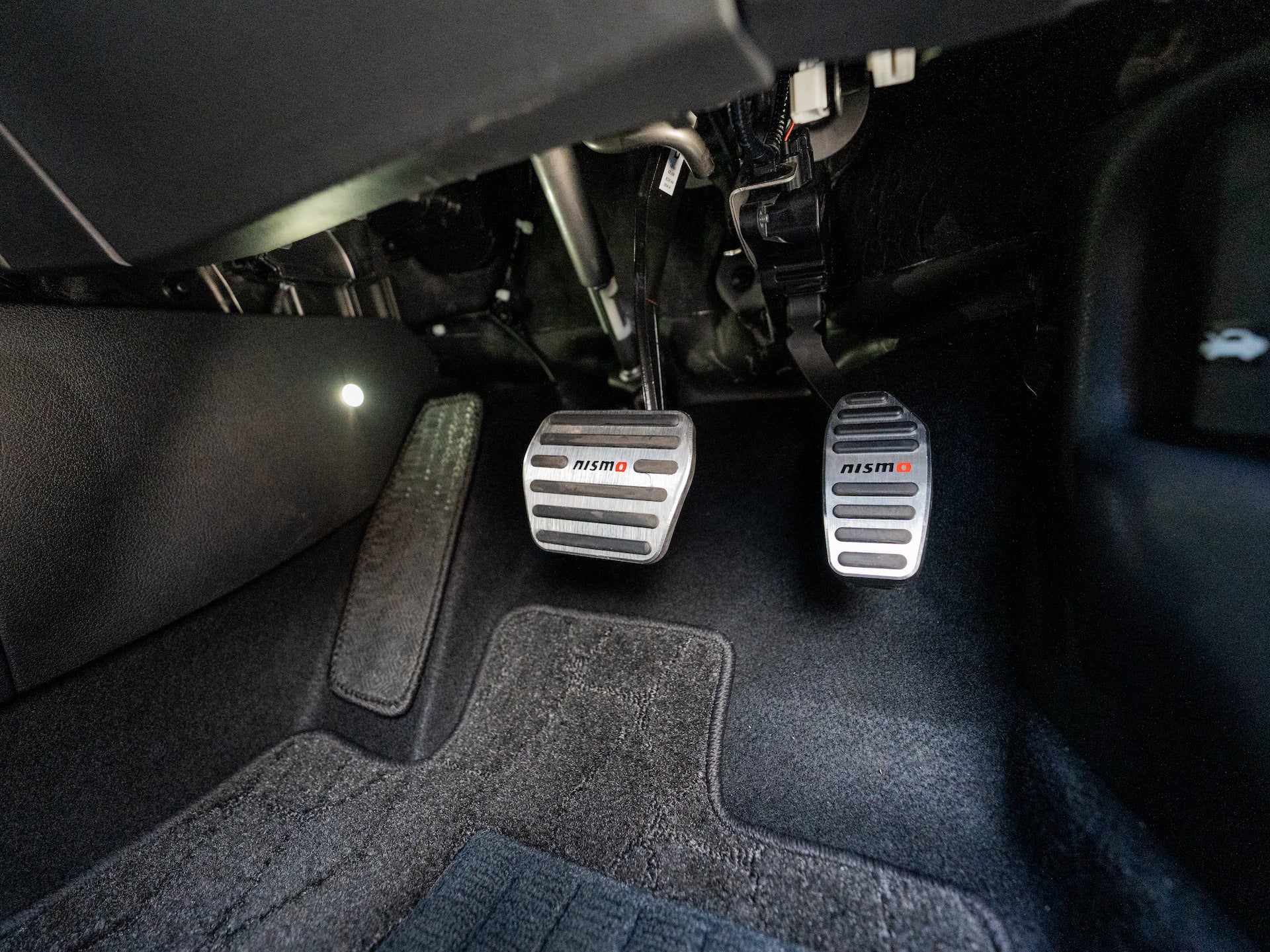 2023 Nissan Aura E-Power Nismo