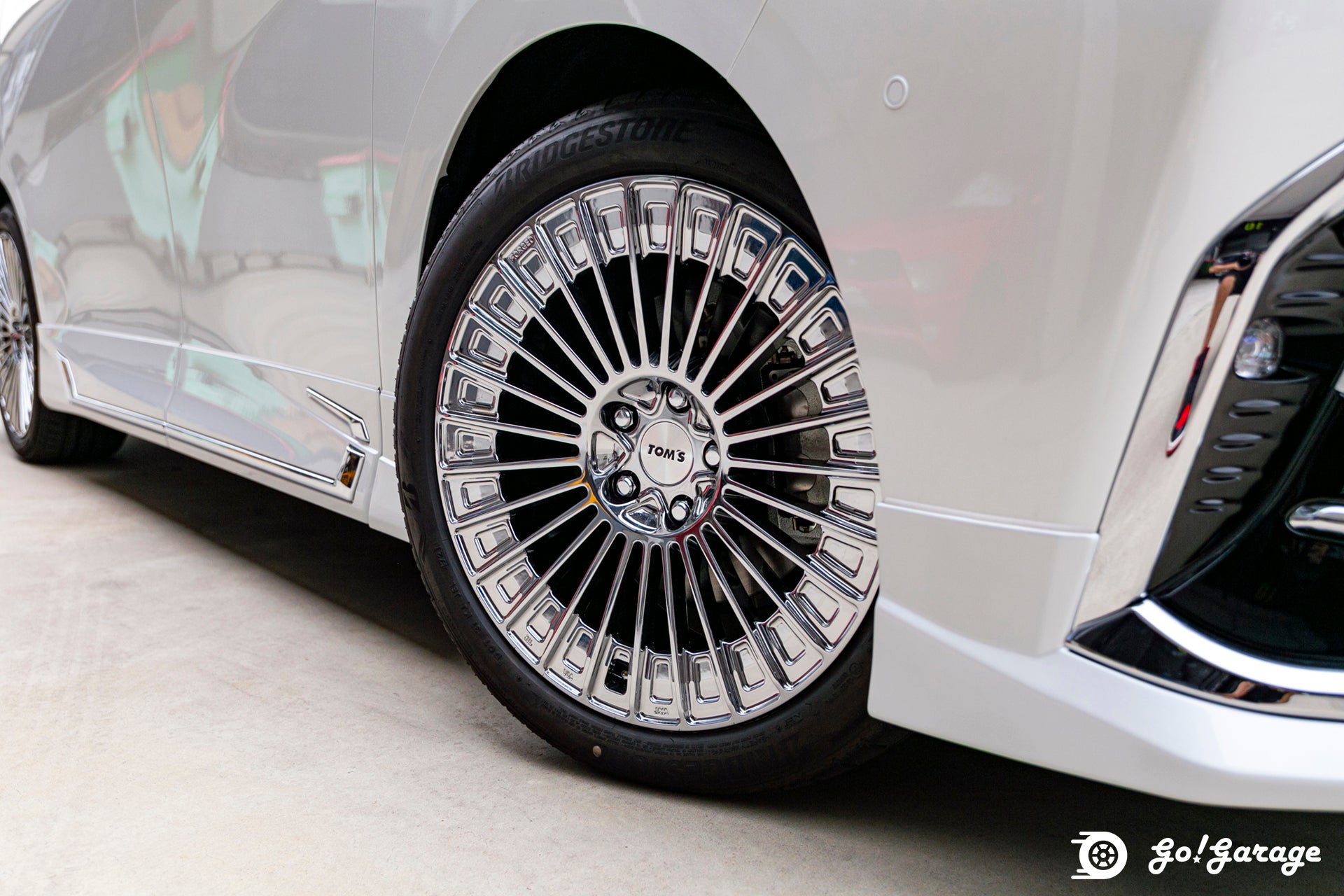 2024 Toyota Alphard Hybrid TOM'S Edition