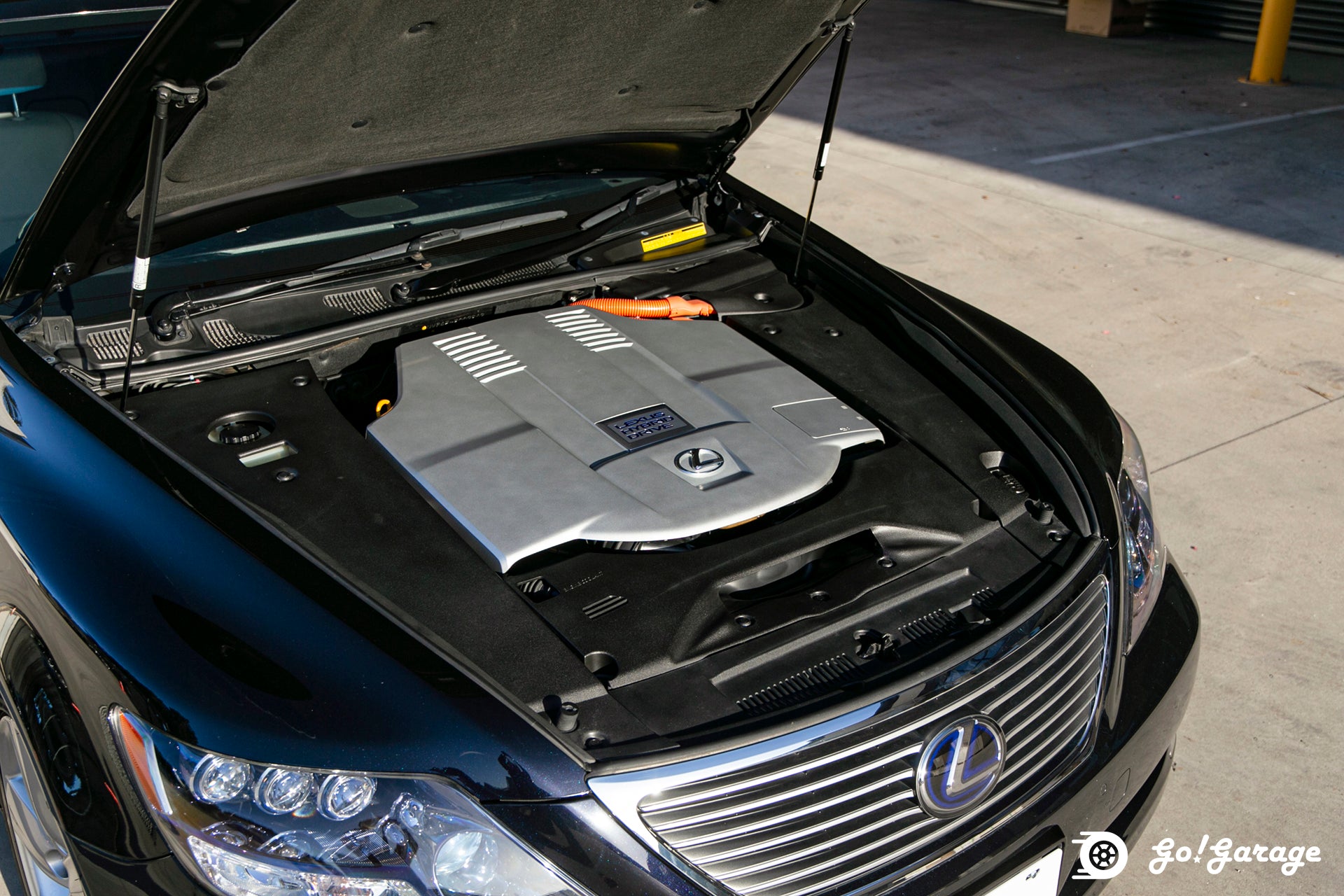 2007 Black LS600H I Package