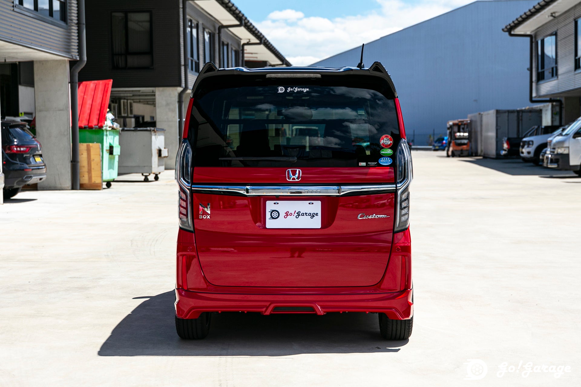 2018 Honda N-BOX Custom