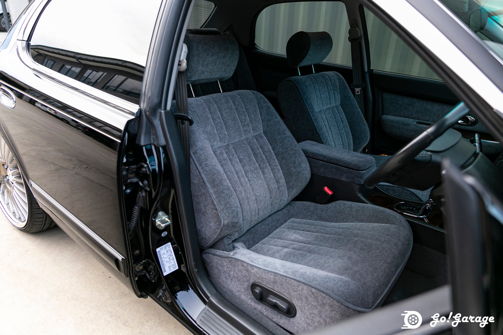 1999 Mazda Sentia 929 Exclusive