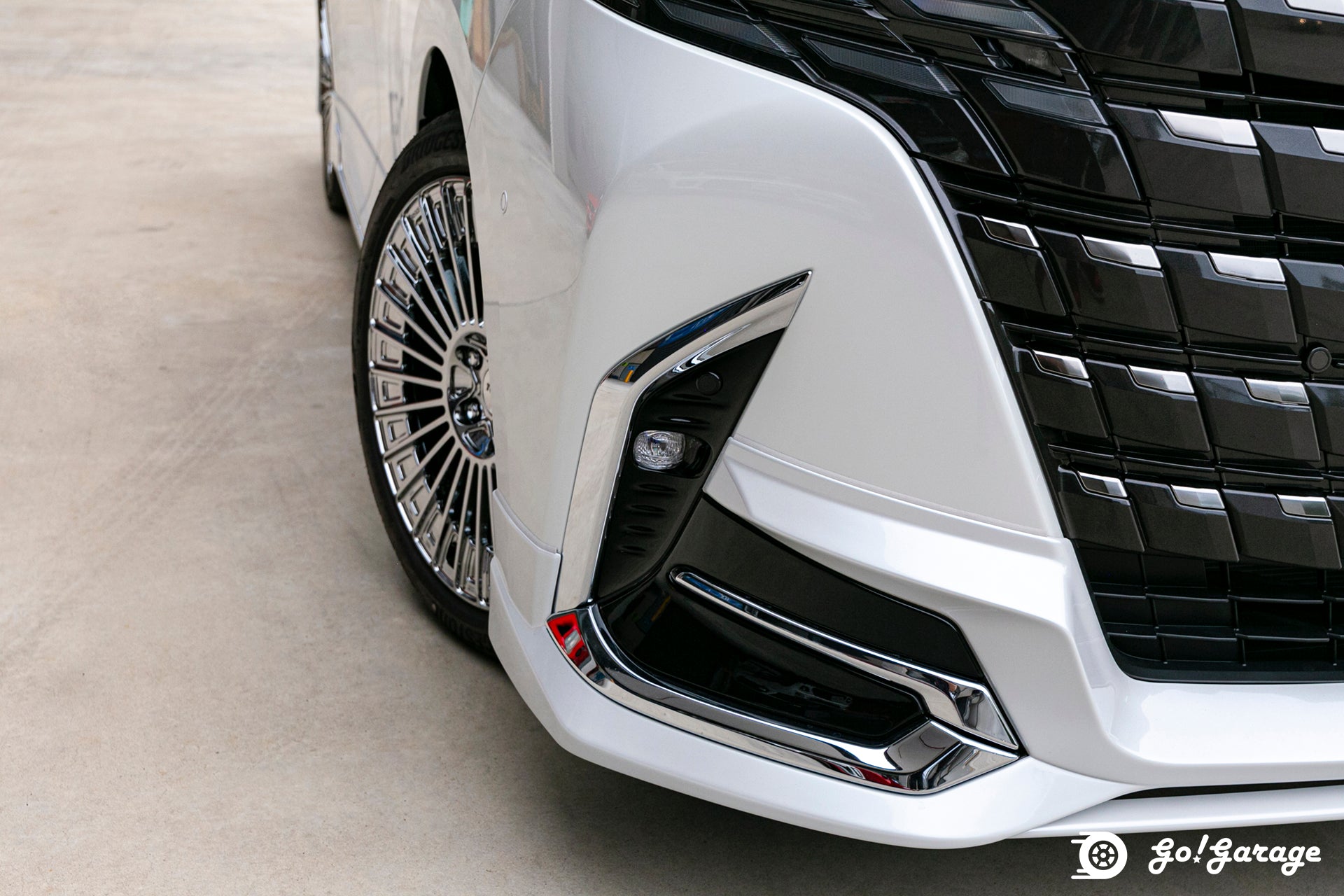 2024 Toyota Alphard Hybrid TOM'S Edition