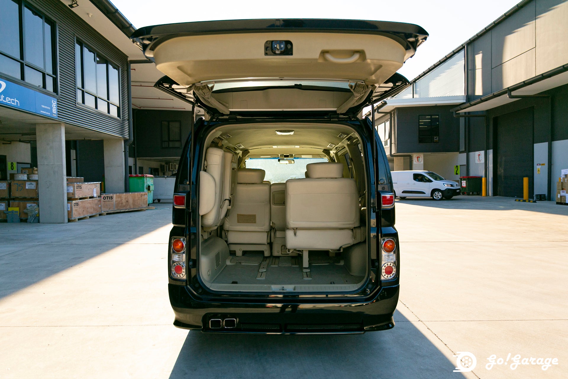 2007 Nissan Elgrand E51 Rider