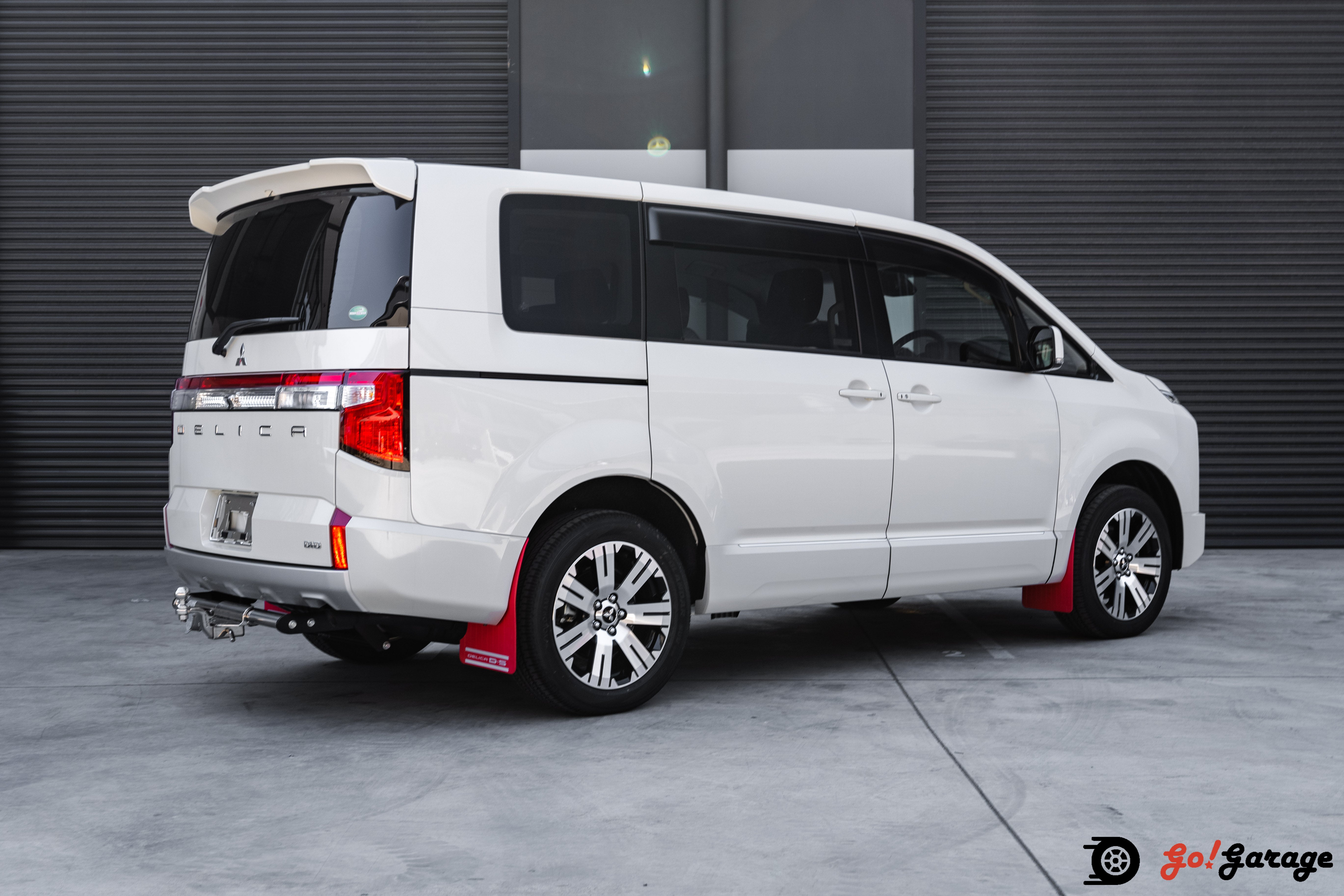 2020 Mitsubishi Delica D5 P package