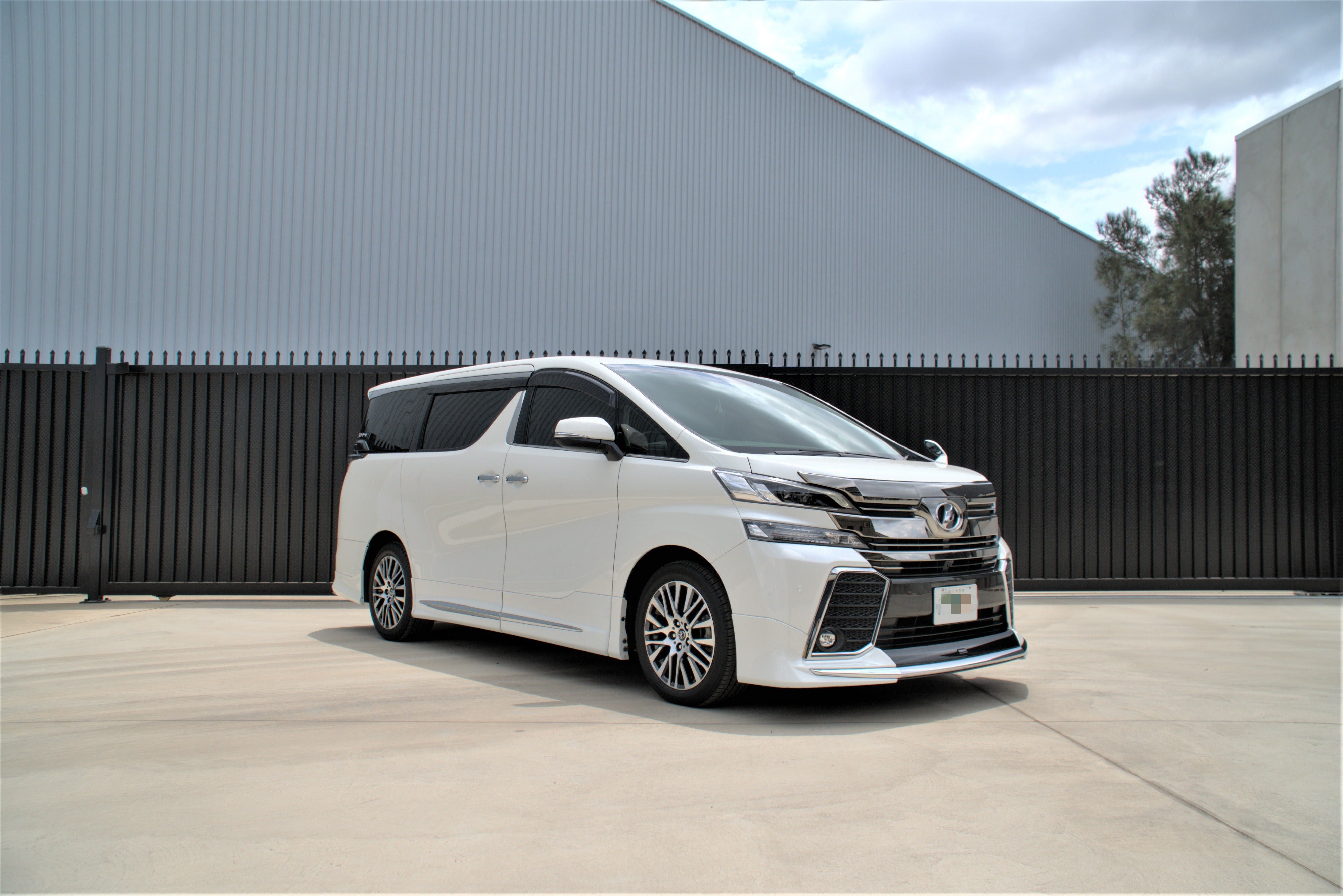 2016 Toyota Vellfire