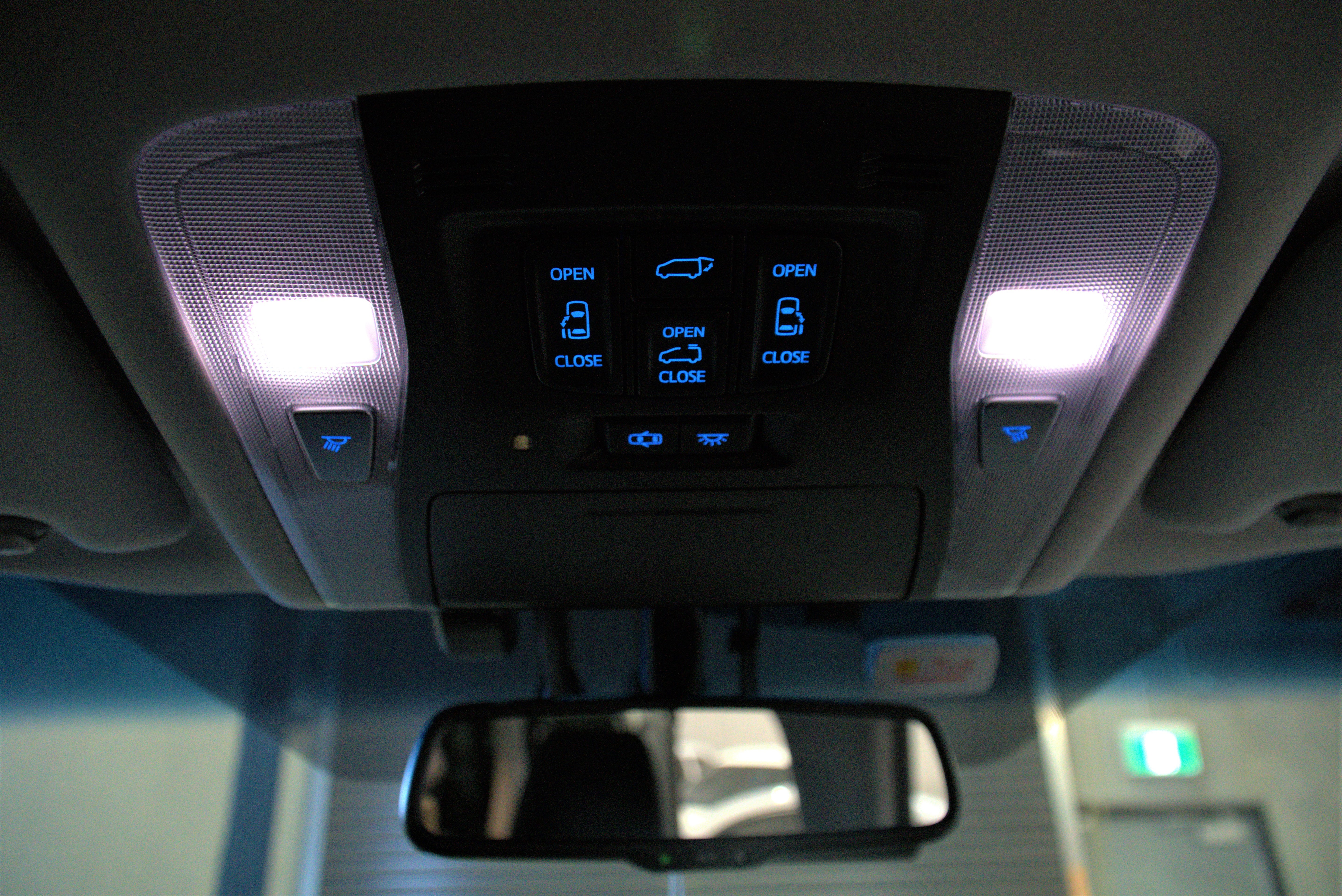 2016 Toyota Vellfire