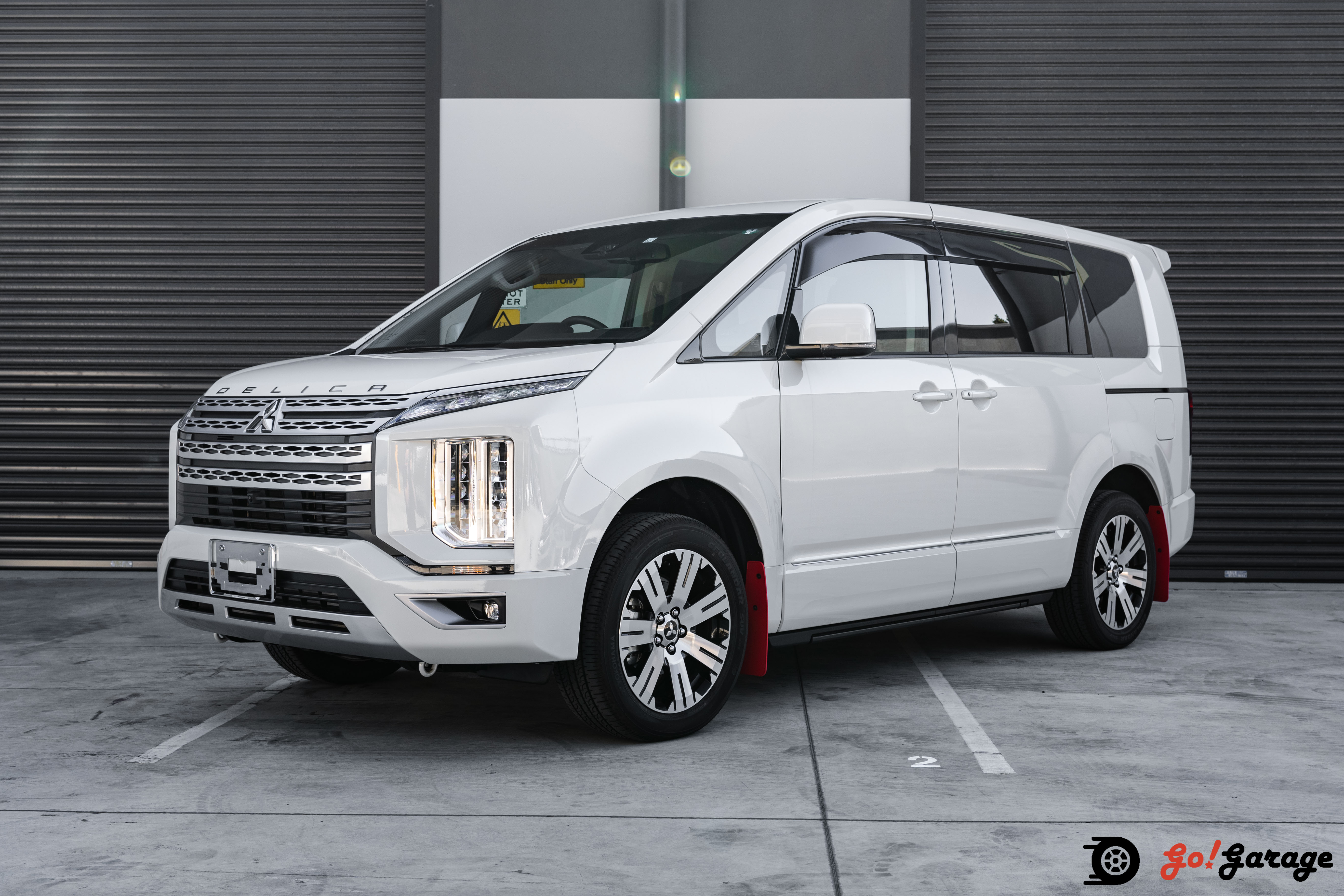 2020 Mitsubishi Delica D5 P package