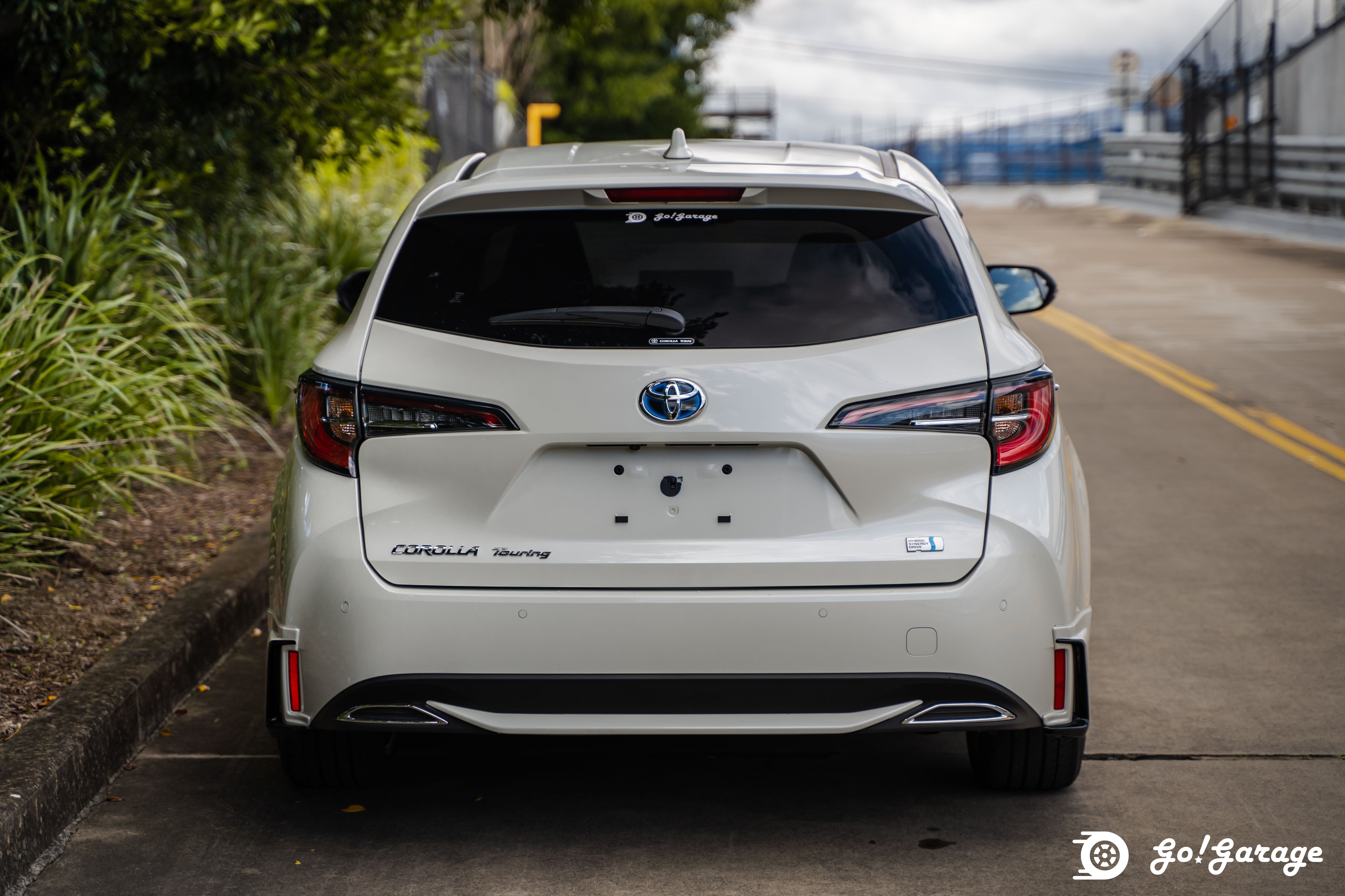 2021 Toyota Corolla Touring Hybrid