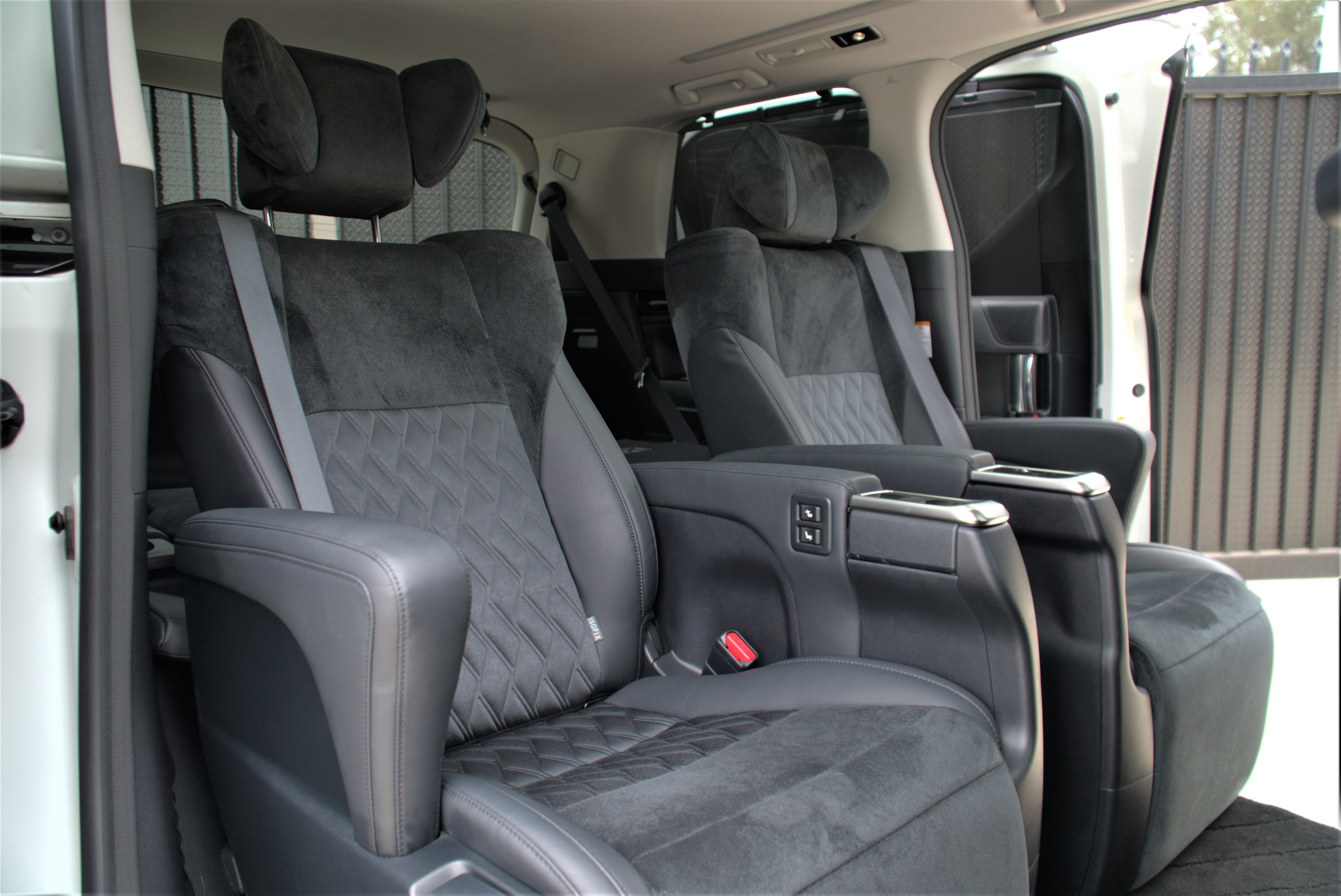 2016 Toyota Vellfire