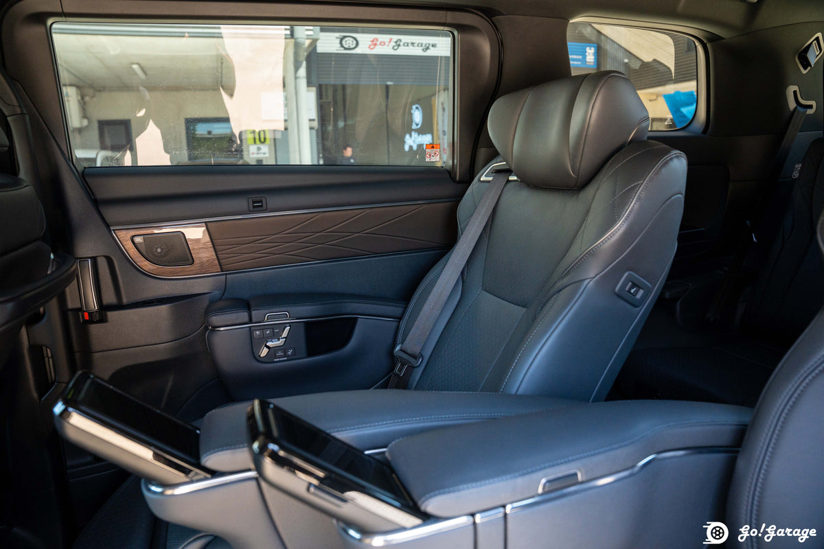 2025 Toyota Vellfire Hybrid Executive Lounge