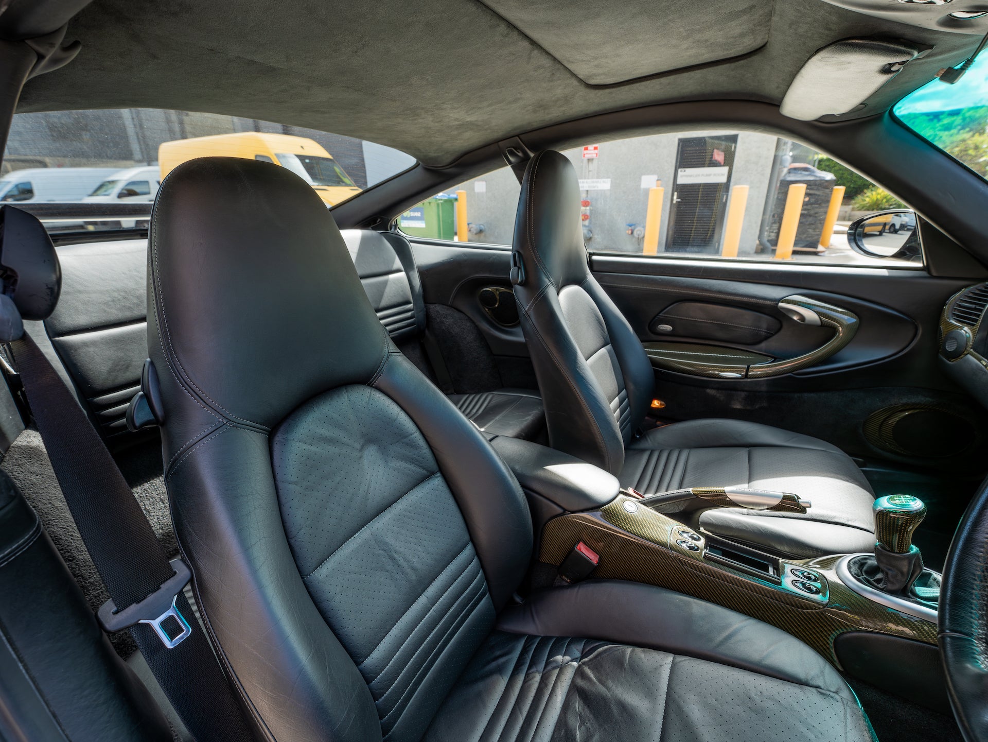 2000 Porsche Carerra 2